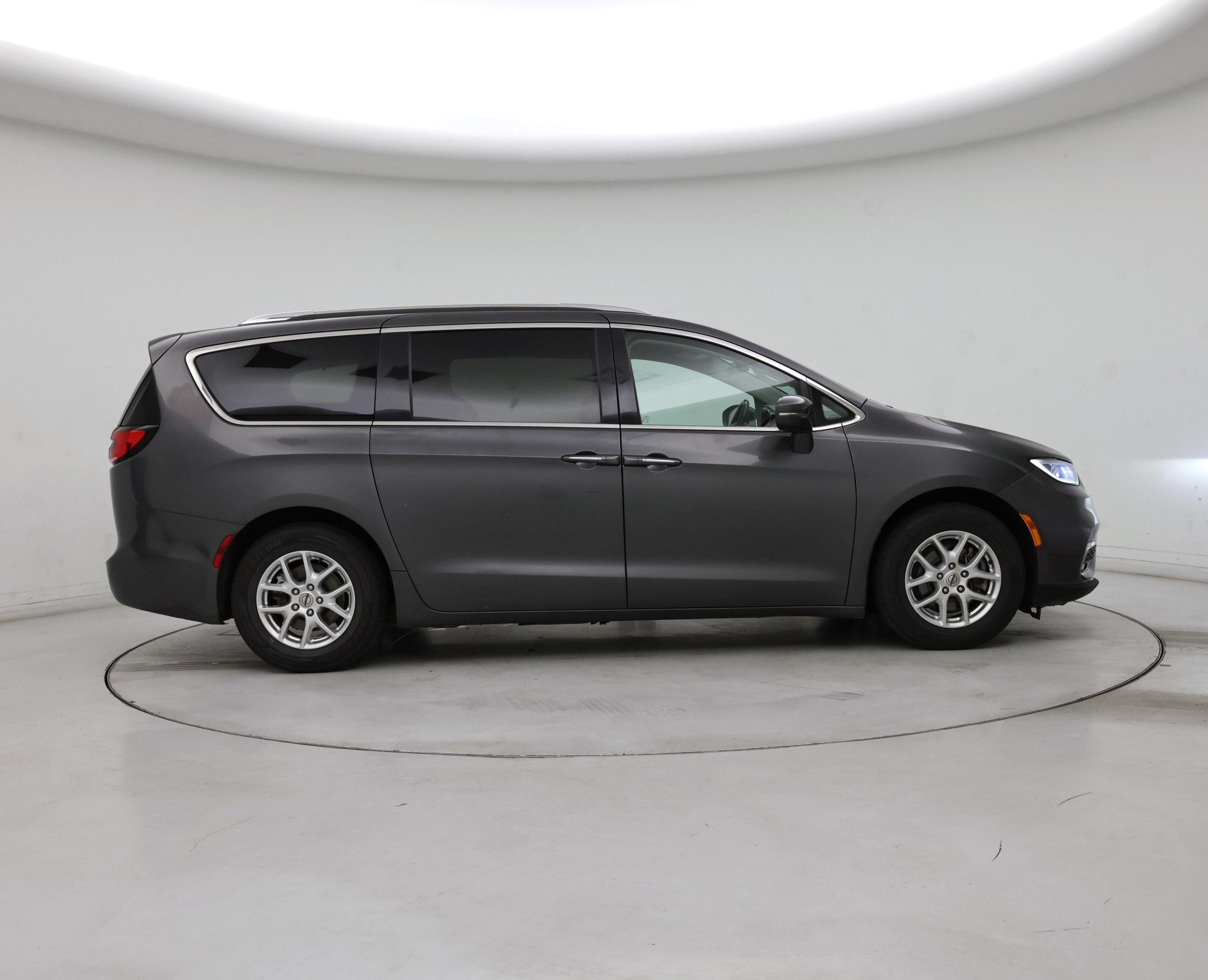 Thumbnail: 2021 Chrysler Pacifica - 7