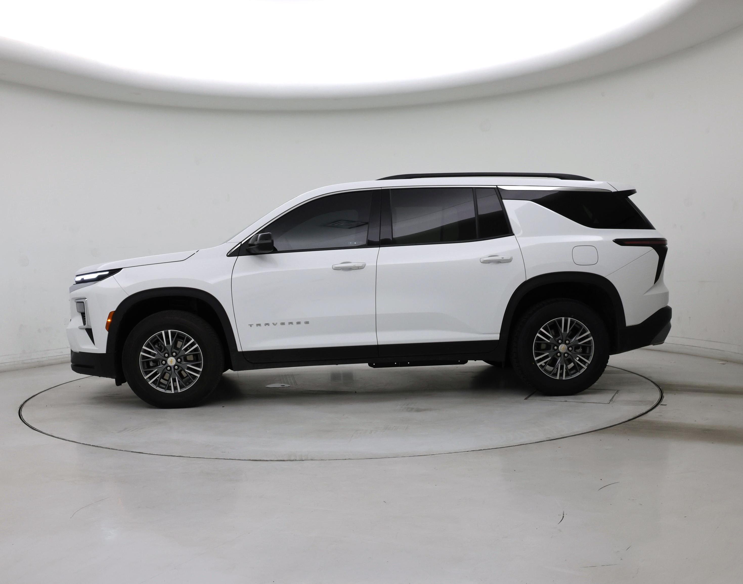 Thumbnail: 2025 Chevrolet Traverse - 3