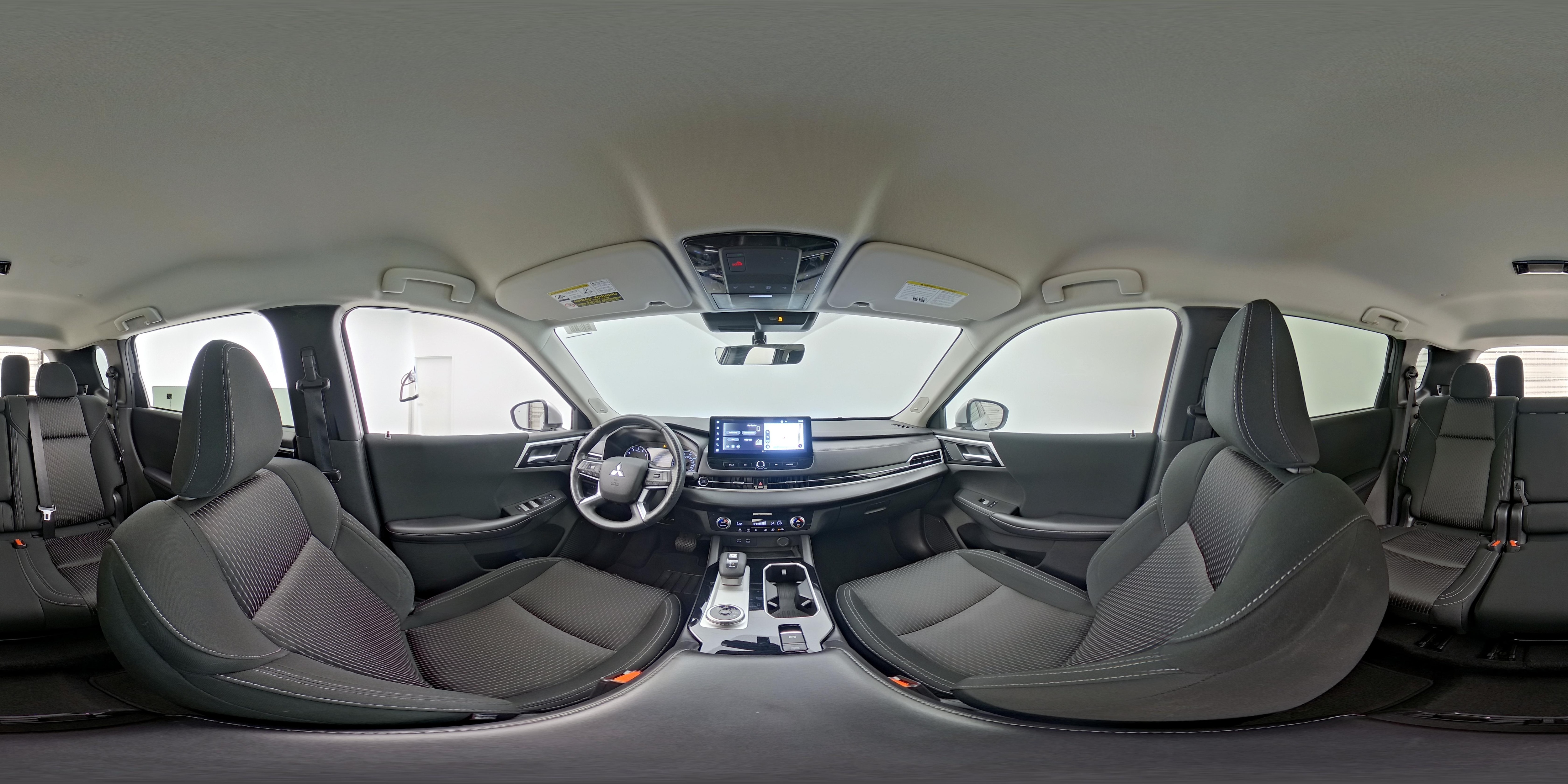 2025 Mitsubishi Outlander ES - Photo 28