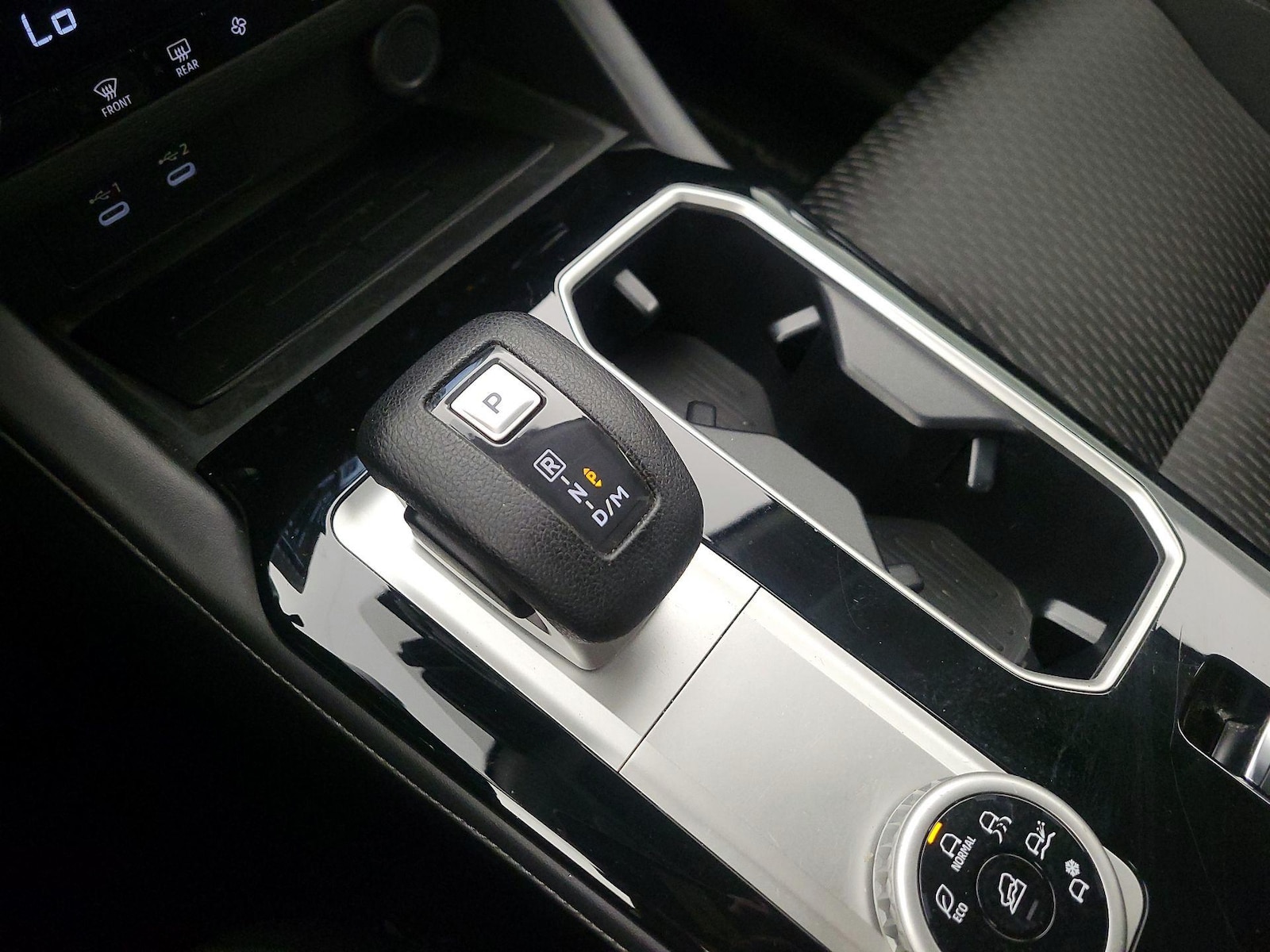 2025 Mitsubishi Outlander ES - Photo 19