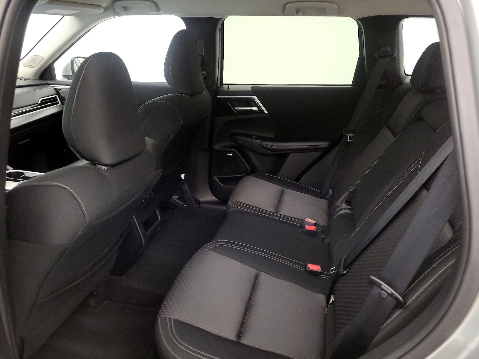 2025 Mitsubishi Outlander ES - Photo 21