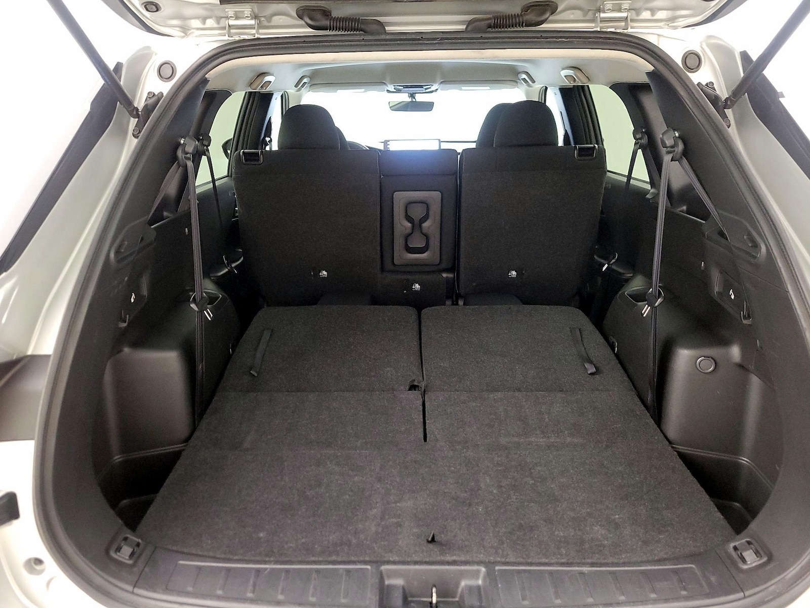 2025 Mitsubishi Outlander ES - Photo 24