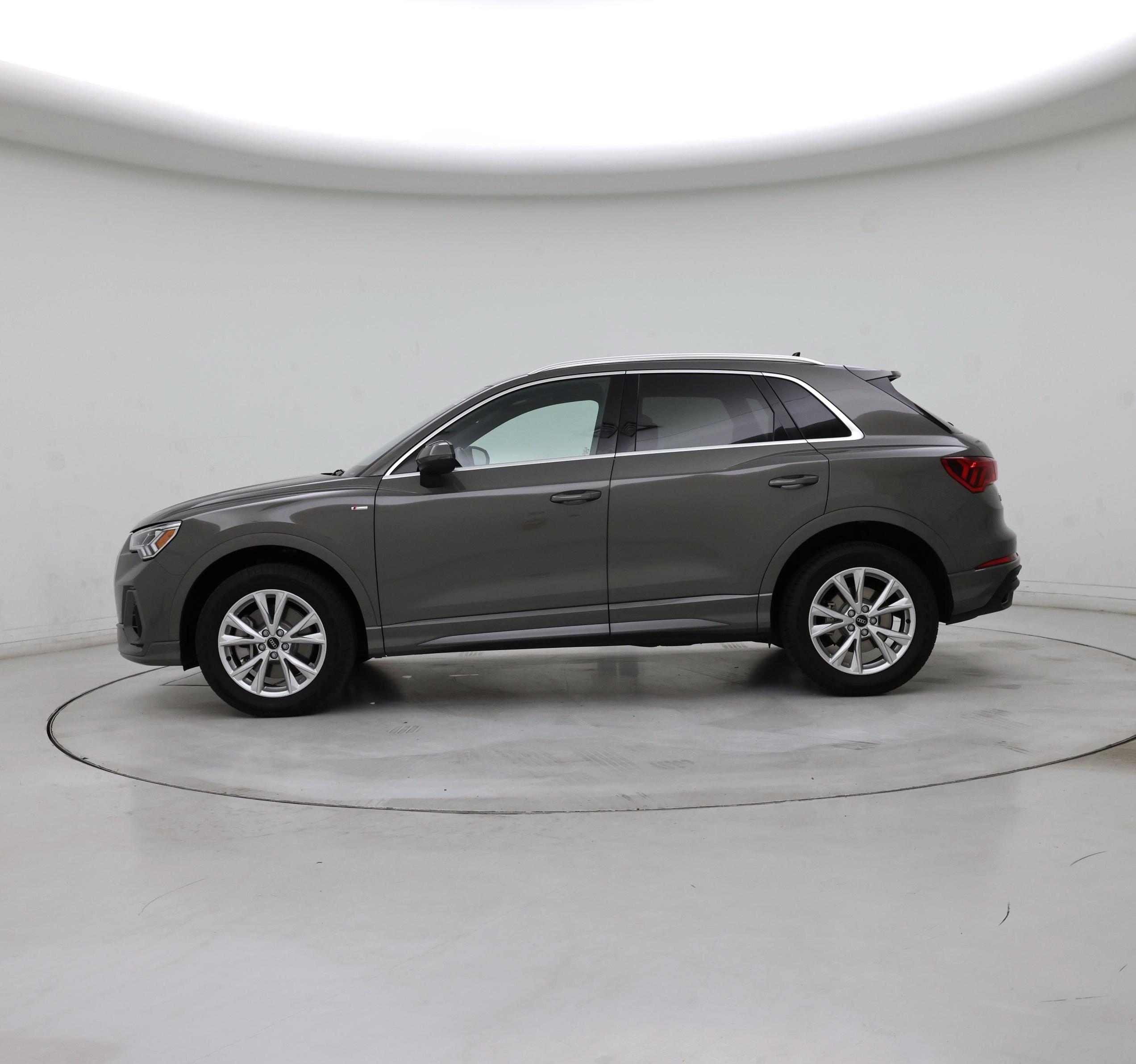 Thumbnail: 2024 Audi Q3 - 3