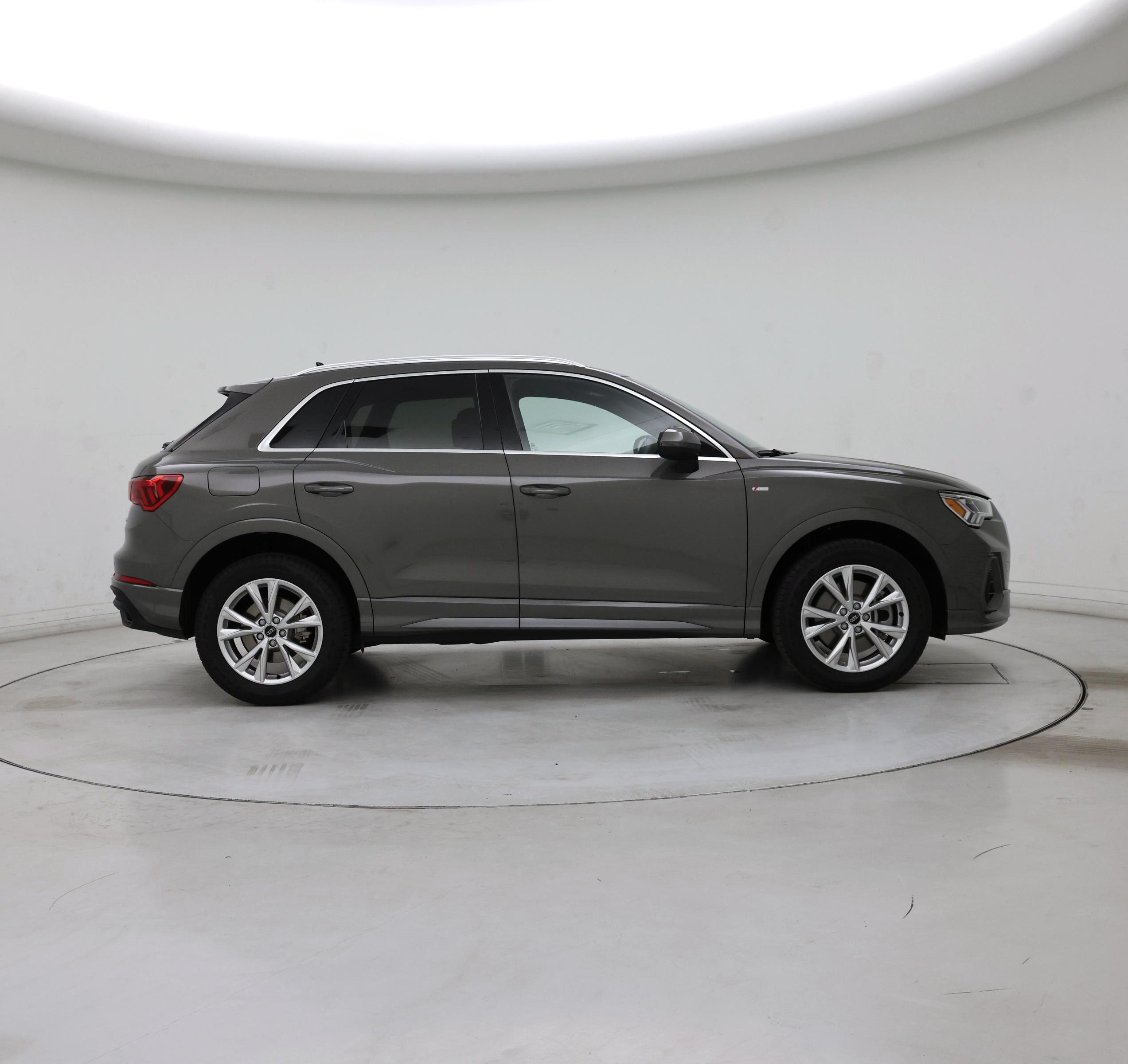 Thumbnail: 2024 Audi Q3 - 7