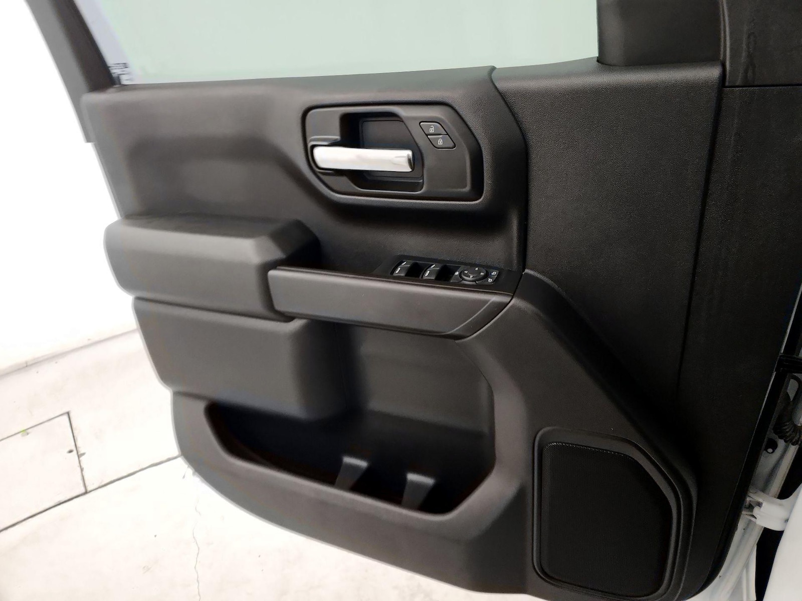 2023 Chevrolet Silverado 1500 Custom - Photo 13