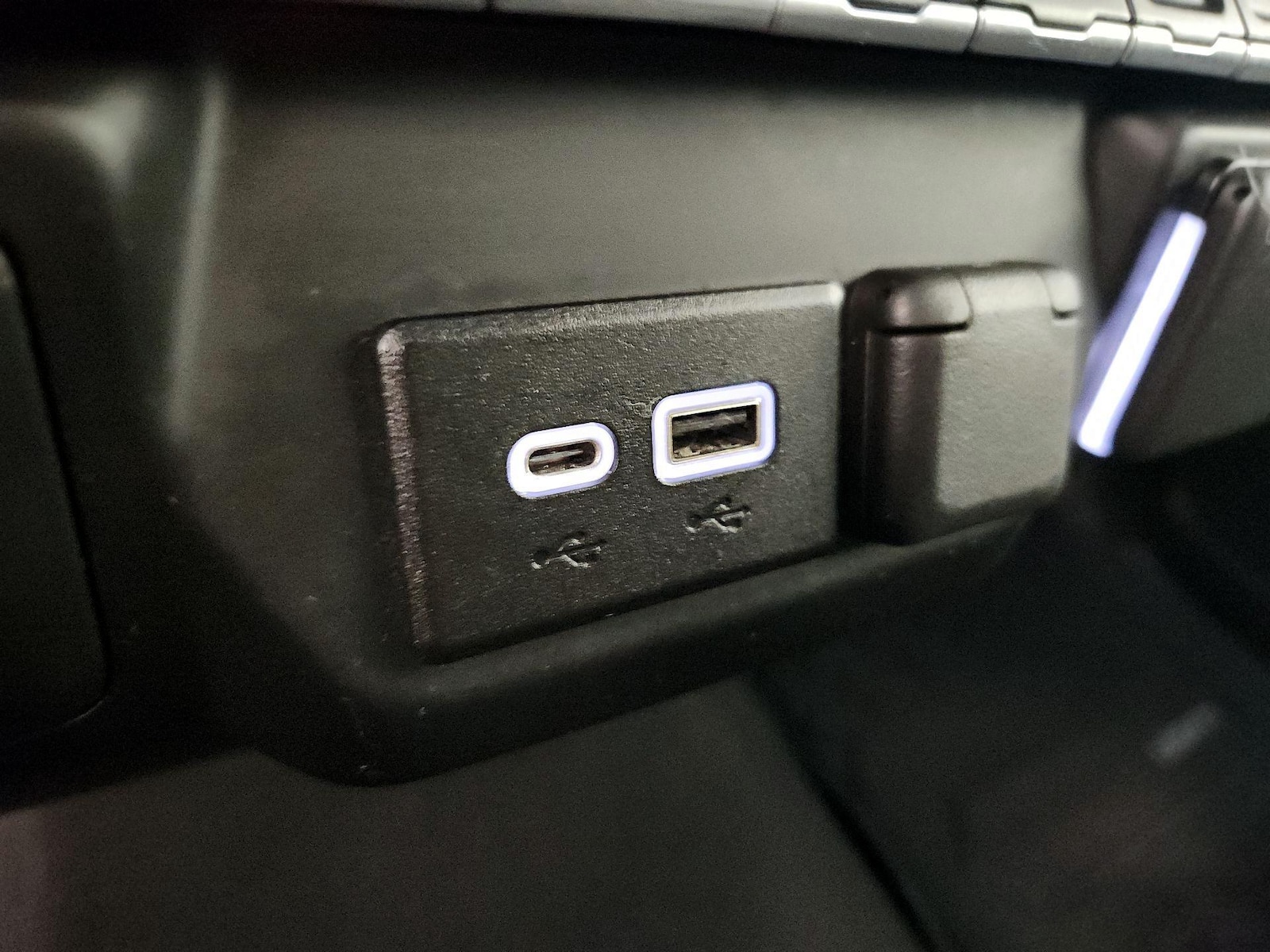 2023 Chevrolet Silverado 1500 Custom - Photo 19