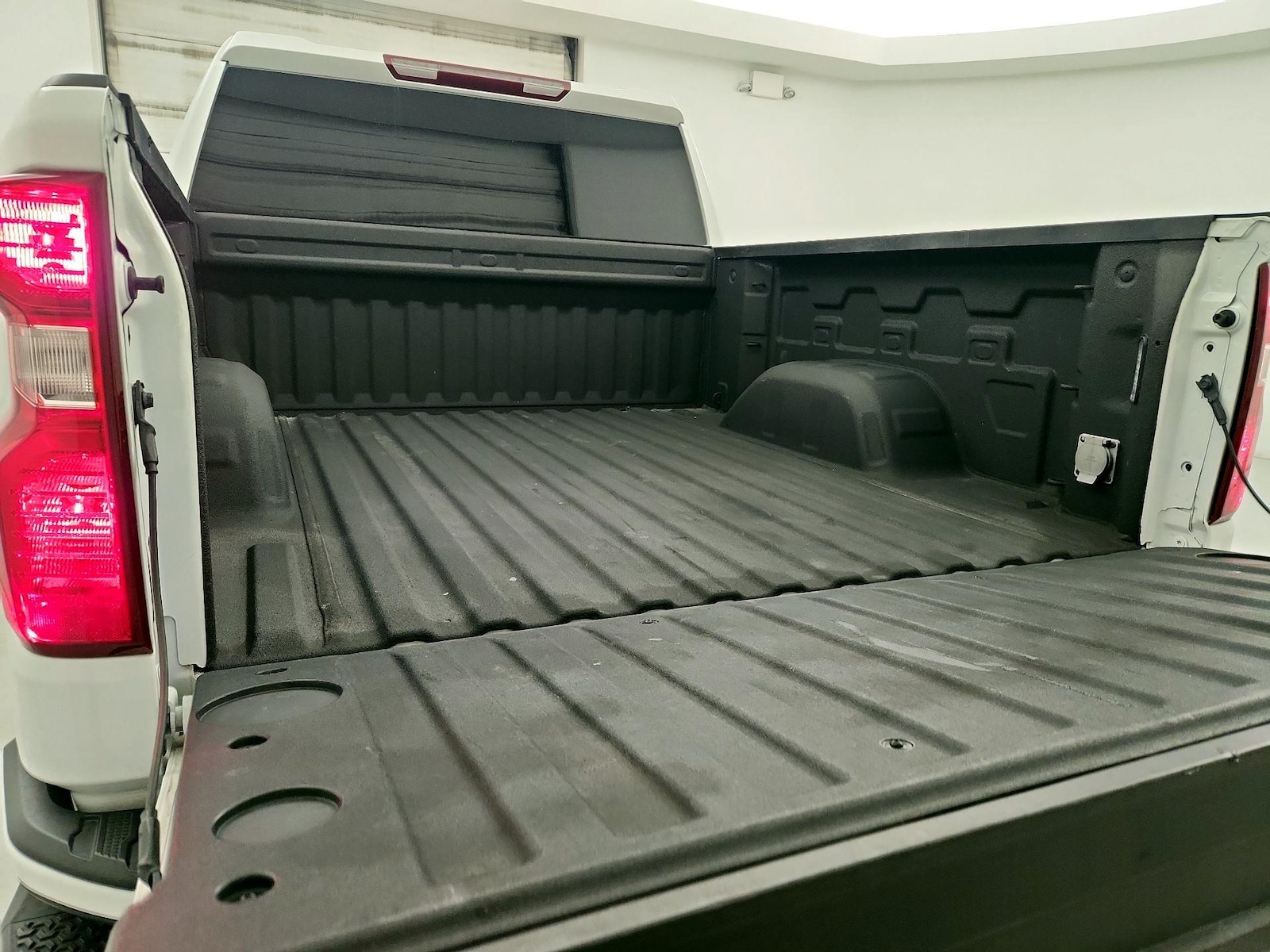 2023 Chevrolet Silverado 1500 Custom - Photo 21