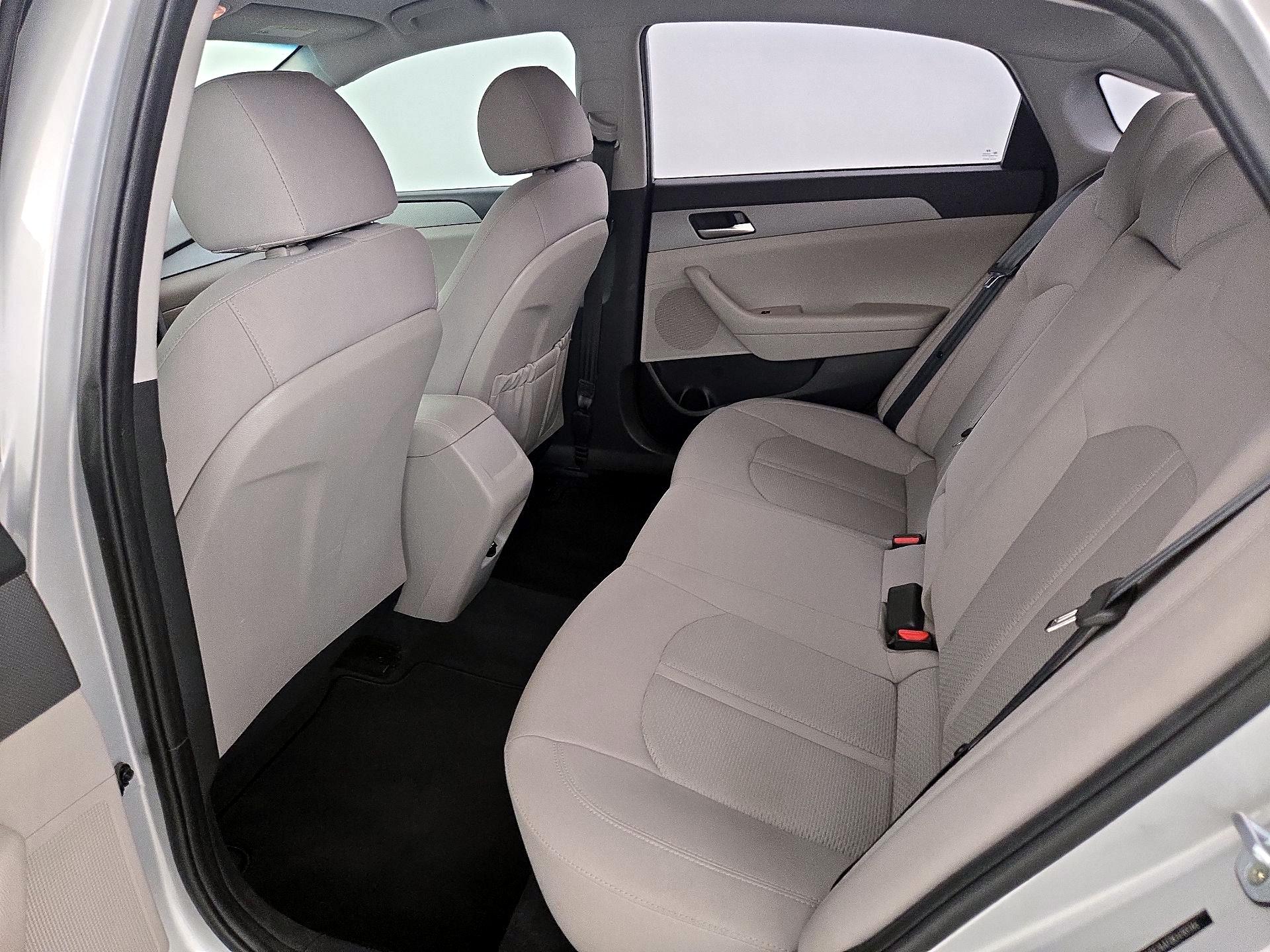 Thumbnail: 2019 Hyundai Sonata - 19