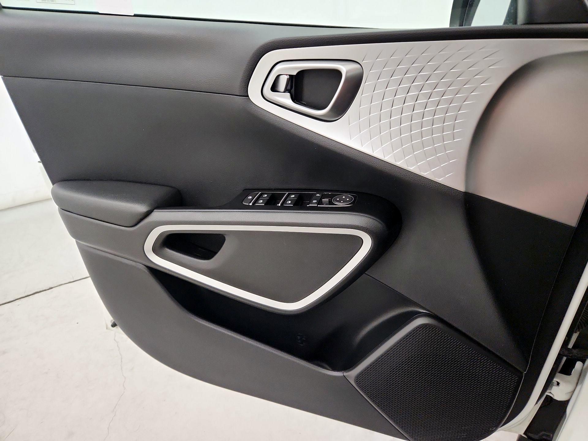 Thumbnail: 2023 Kia Soul - 12