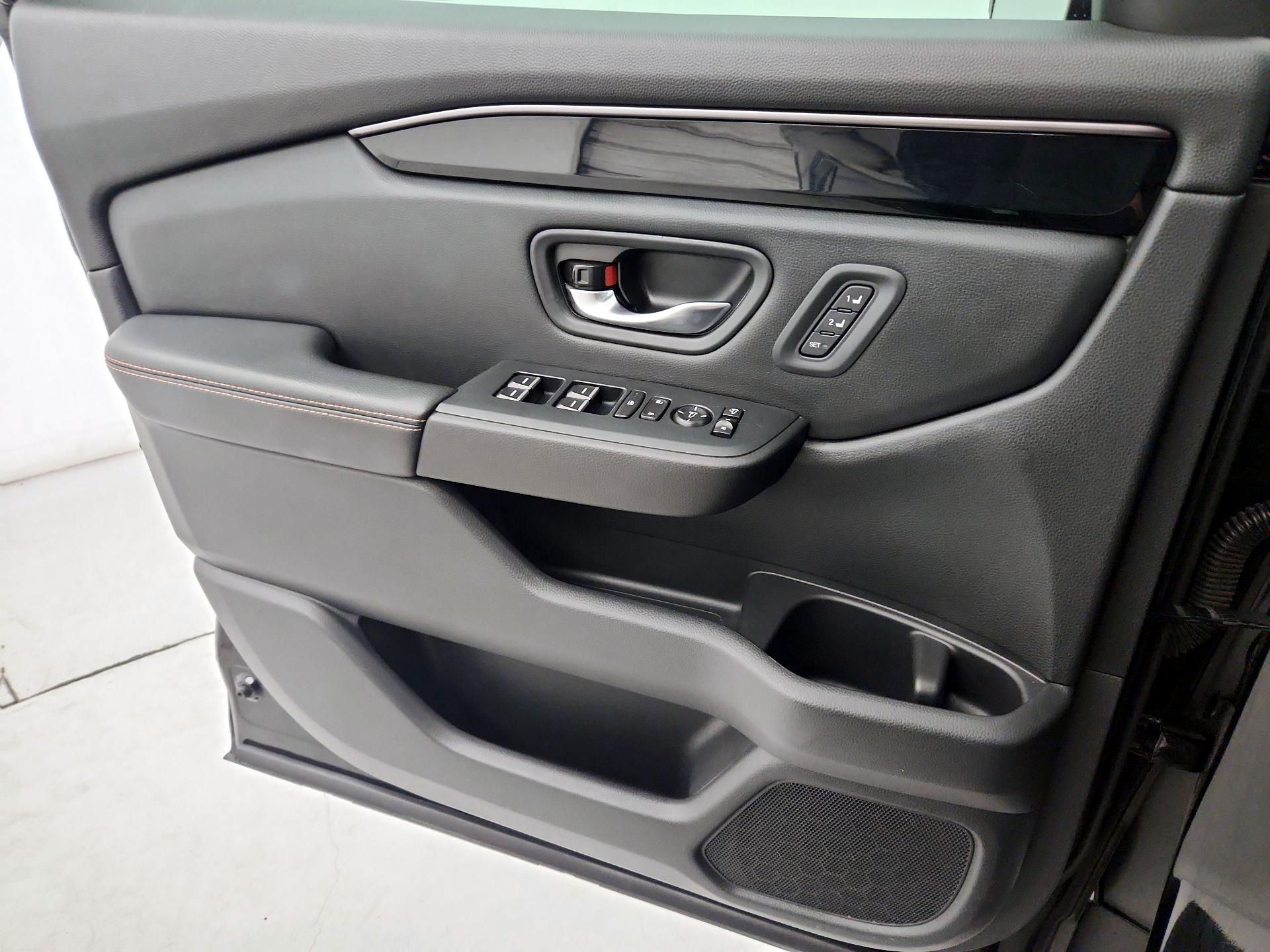 Thumbnail: 2024 Honda Pilot - 12