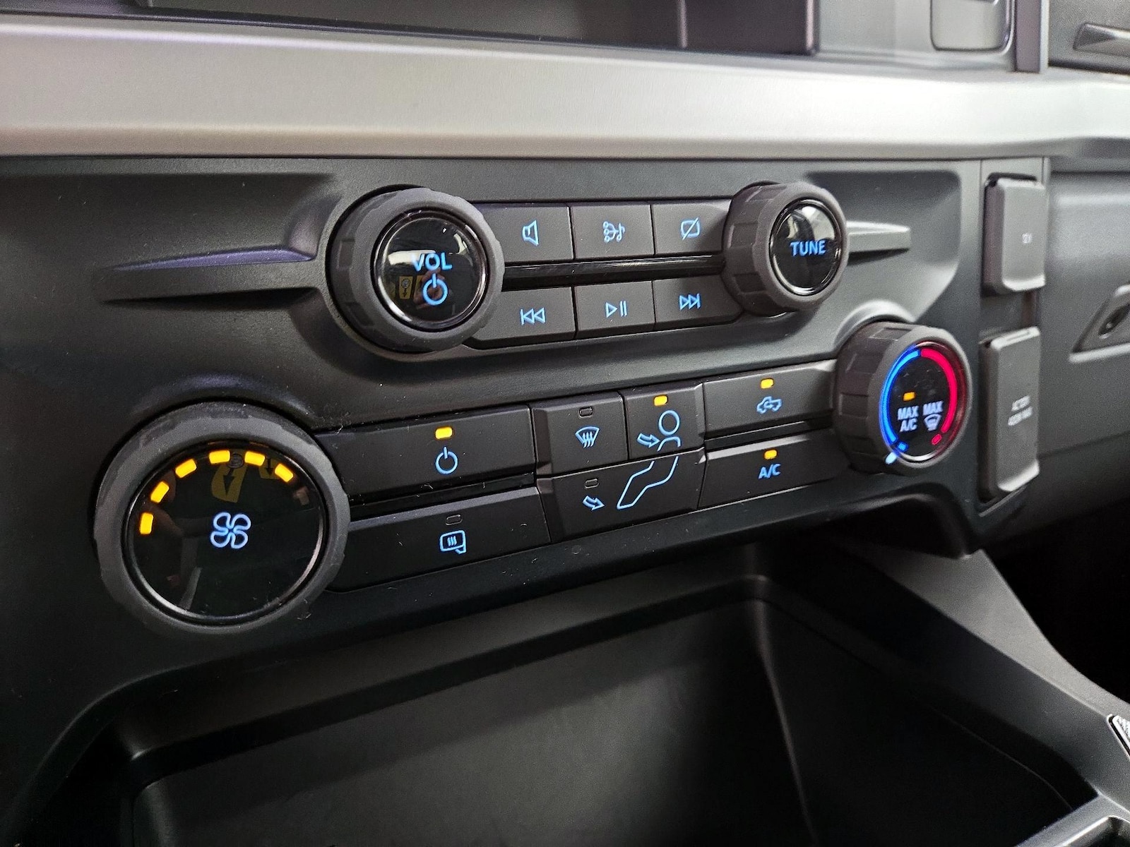 2023 Ford F-250 Super Duty XLT - Photo 17