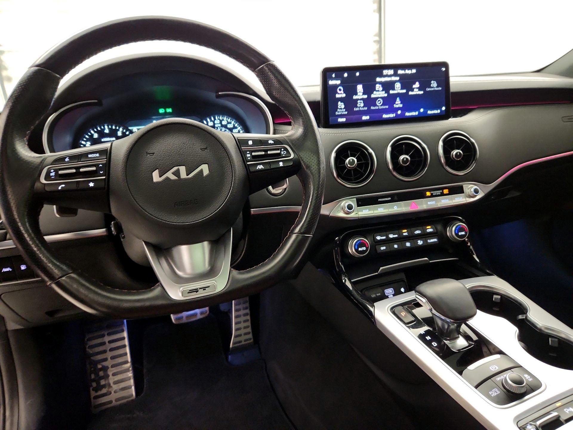 Thumbnail: 2023 Kia Stinger - 9