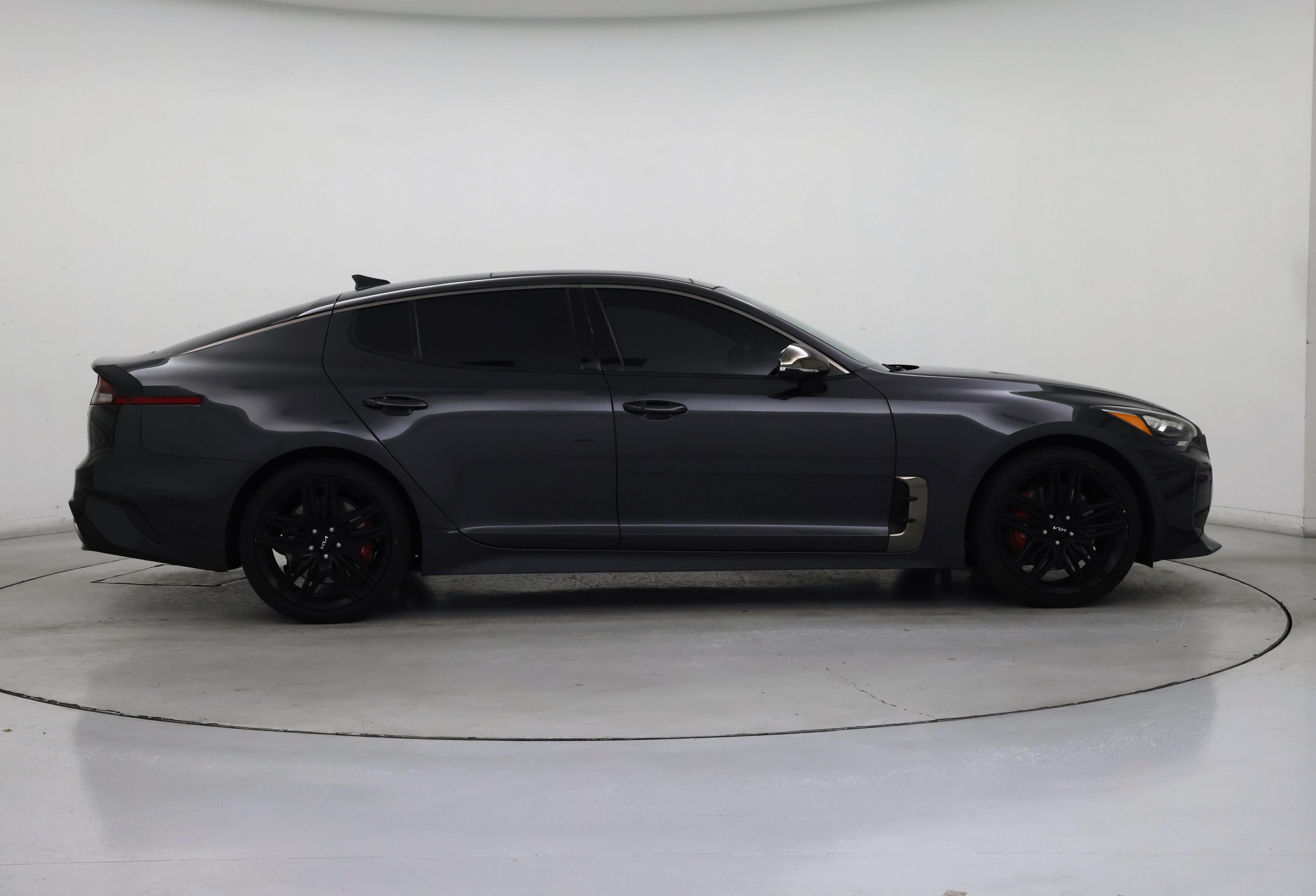 Thumbnail: 2023 Kia Stinger - 7