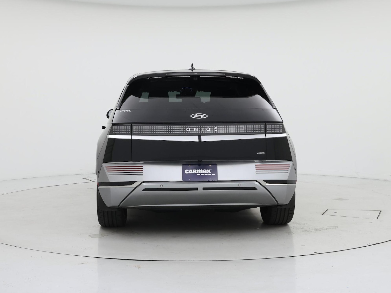2024 Hyundai IONIQ 5 Limited - Photo 7