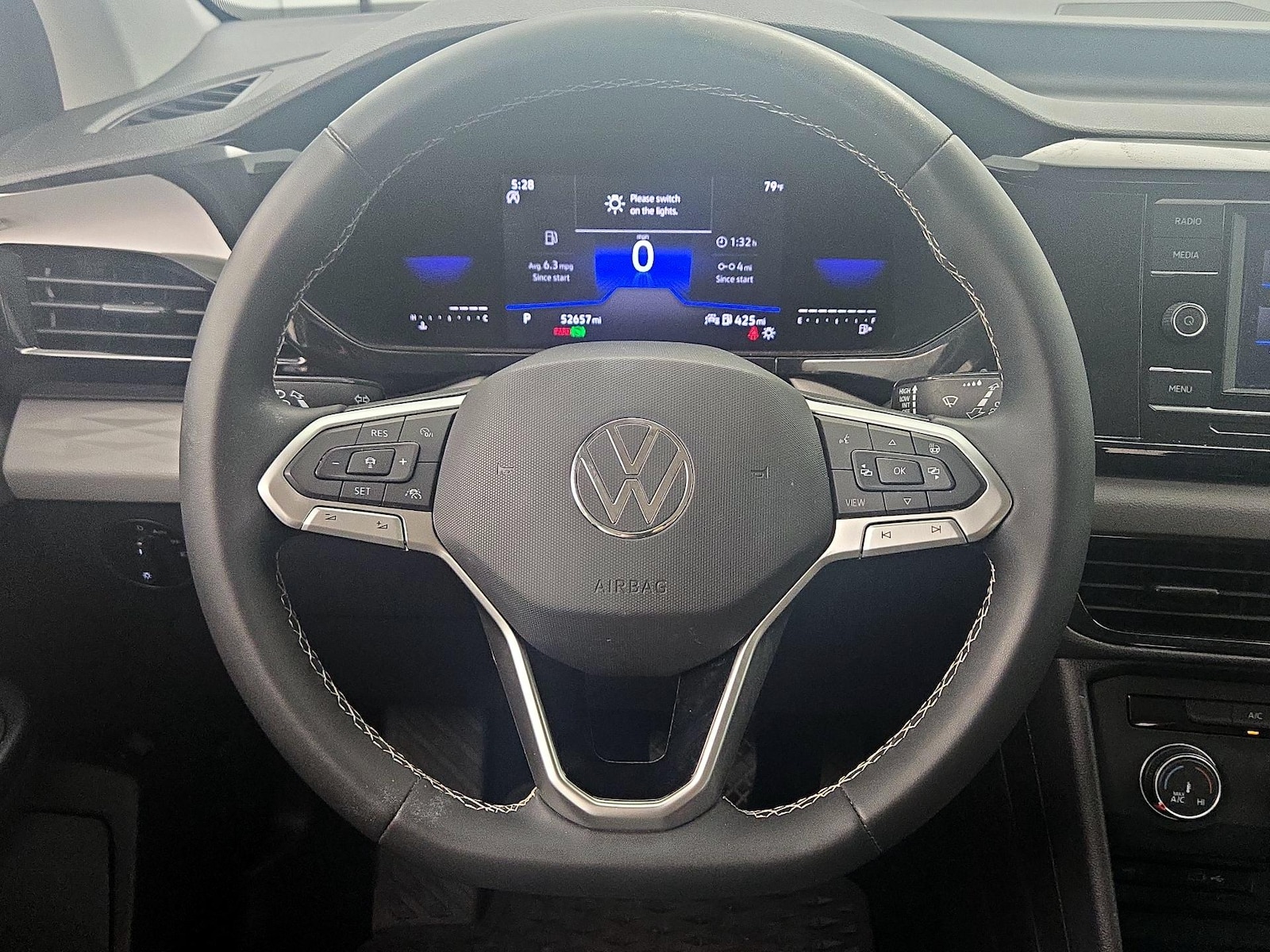 2022 Volkswagen Taos S - Photo 11