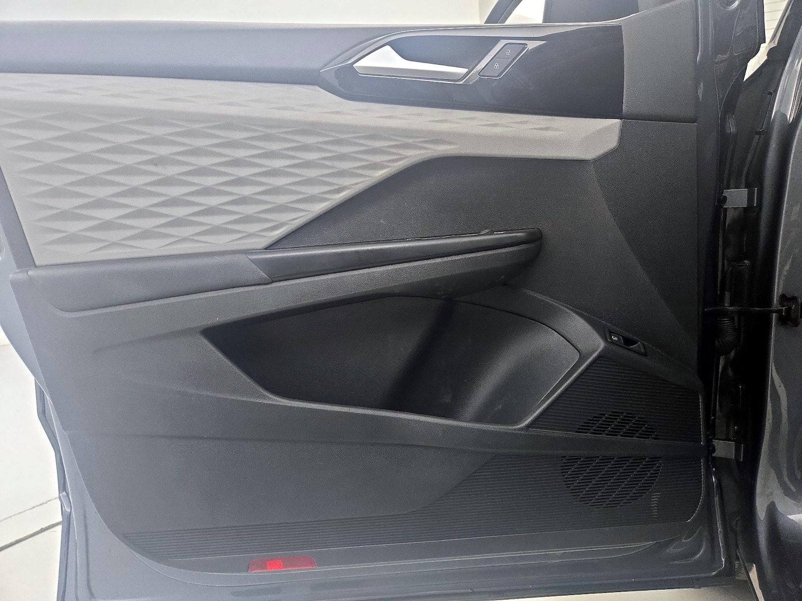 2022 Volkswagen Taos S - Photo 13