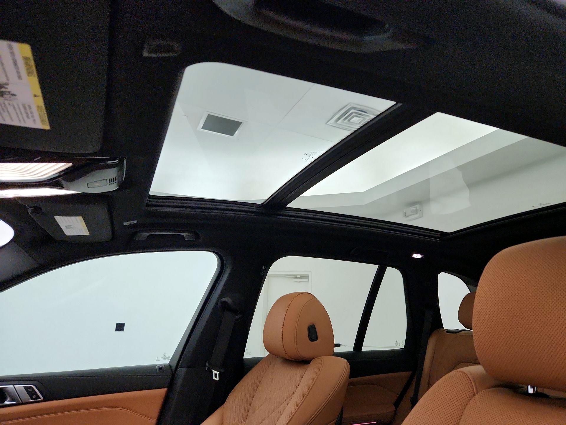 Thumbnail: 2023 BMW X5 - 20