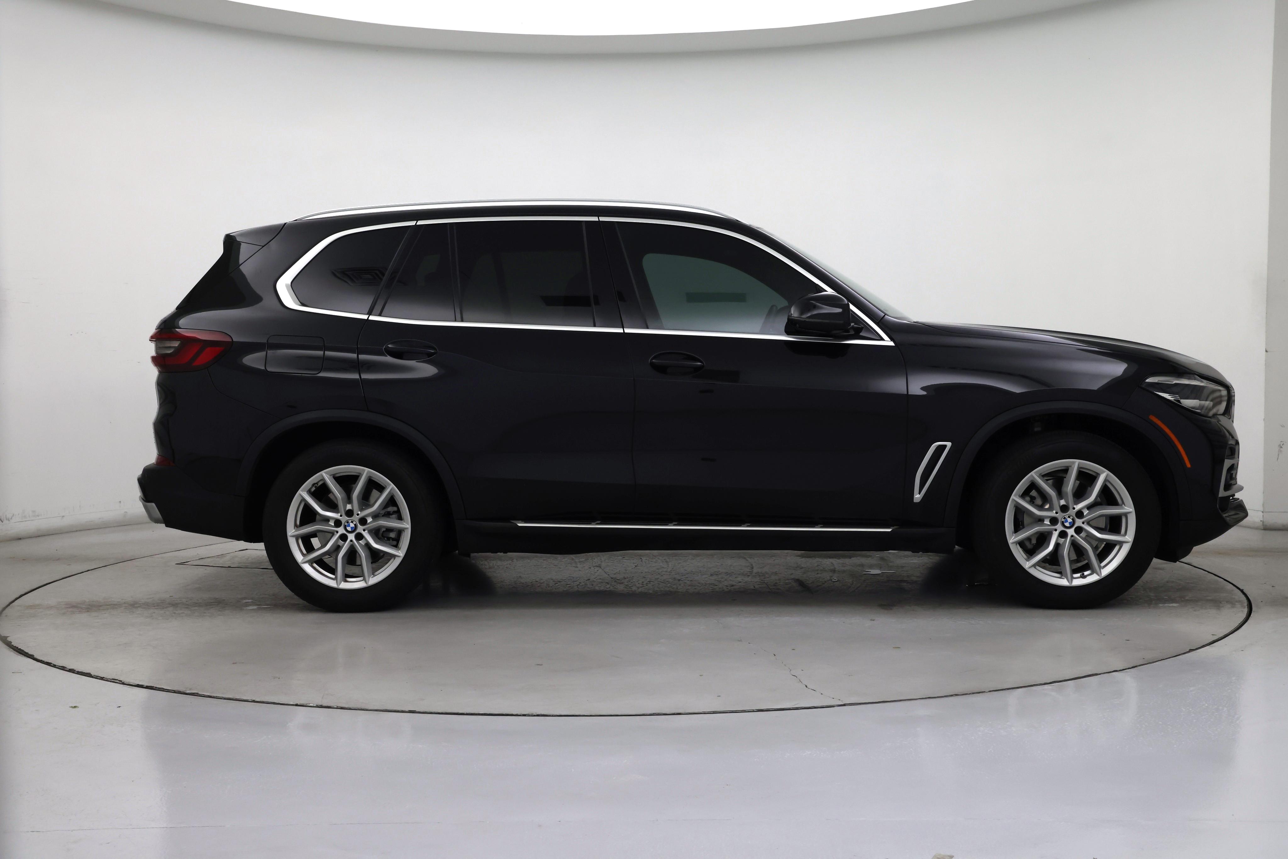 Thumbnail: 2023 BMW X5 - 7