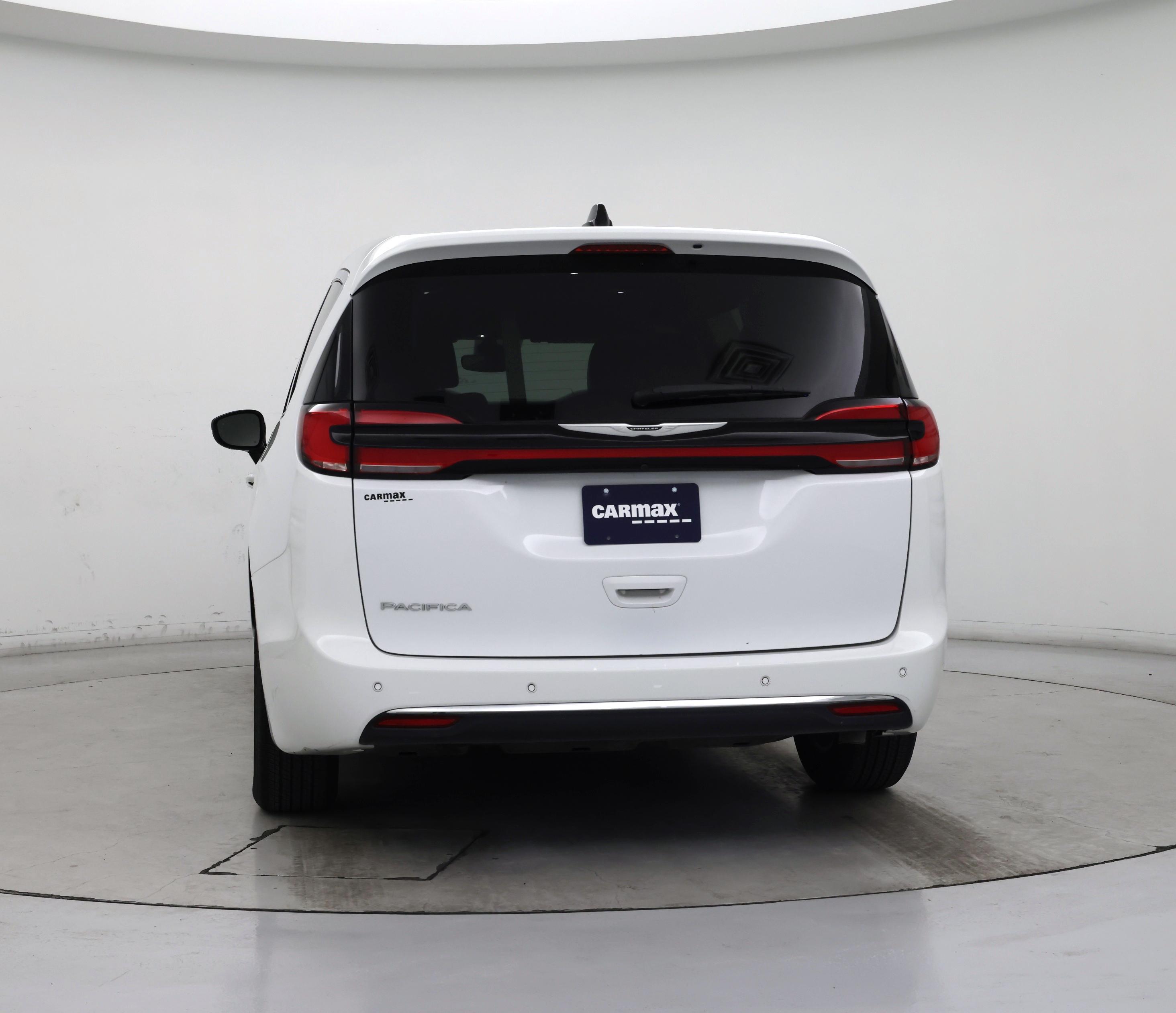 Thumbnail: 2024 Chrysler Pacifica - 6