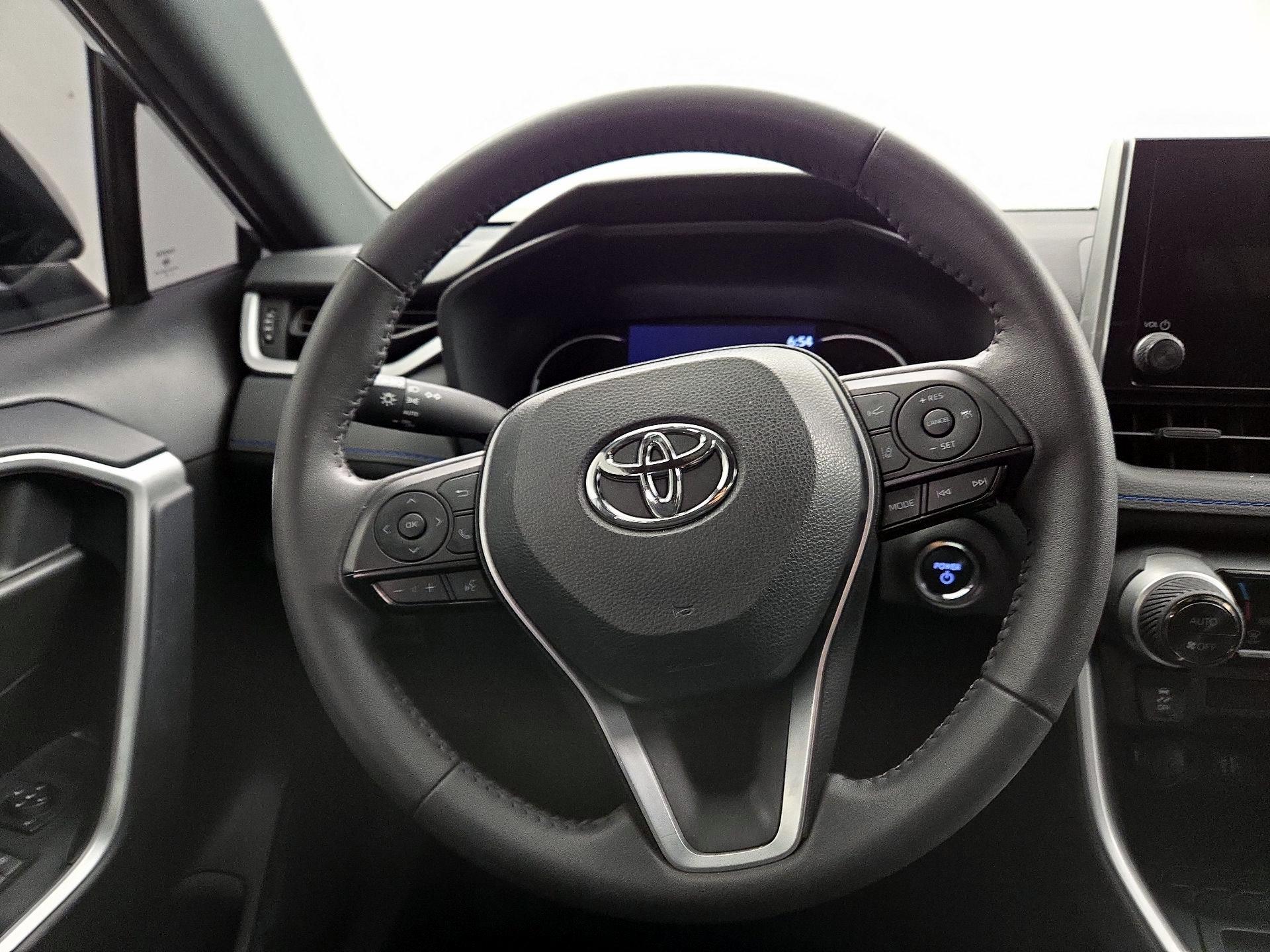 Thumbnail: 2024 Toyota RAV4 - 10