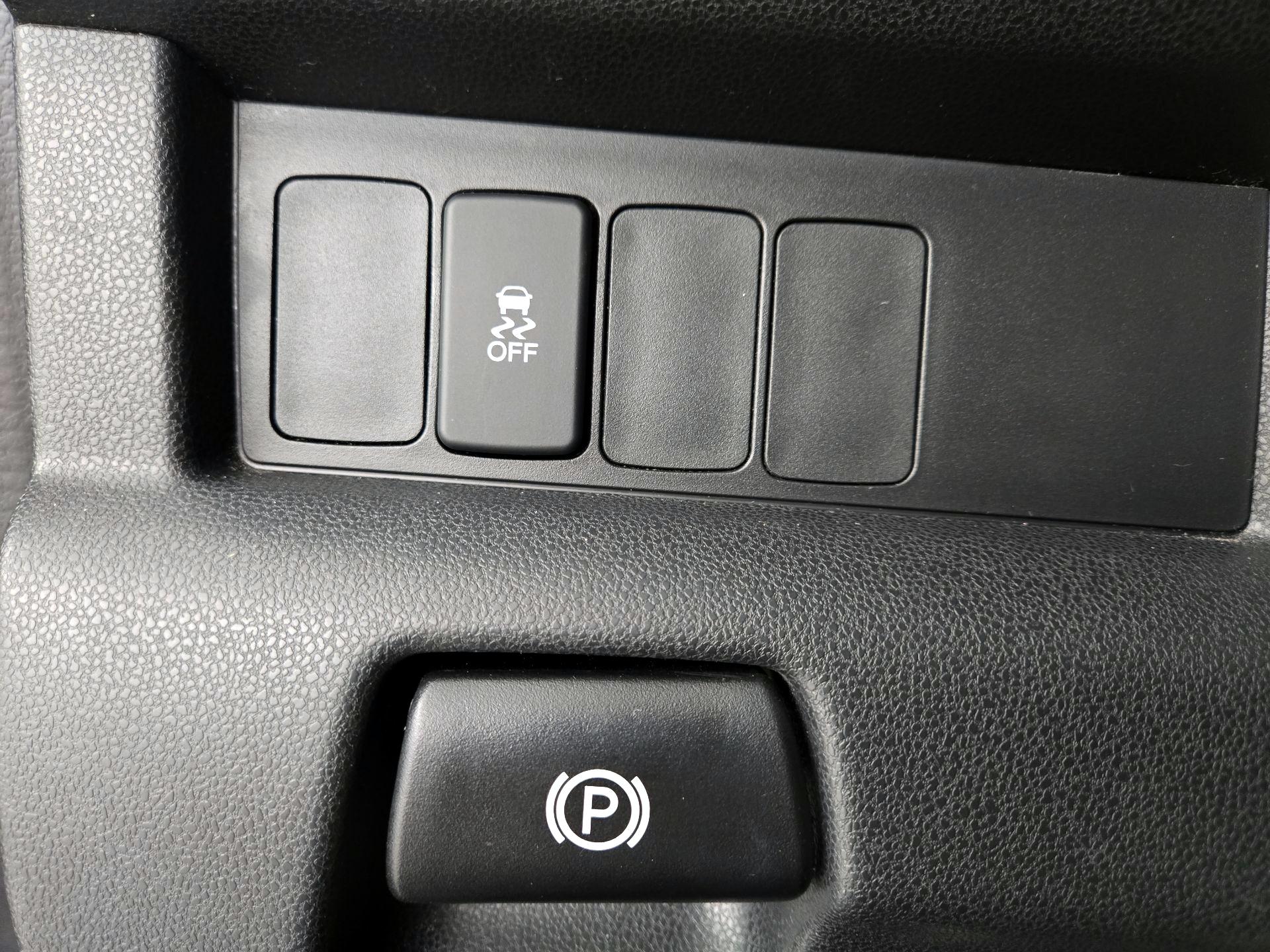Thumbnail: 2015 Honda Pilot - 13