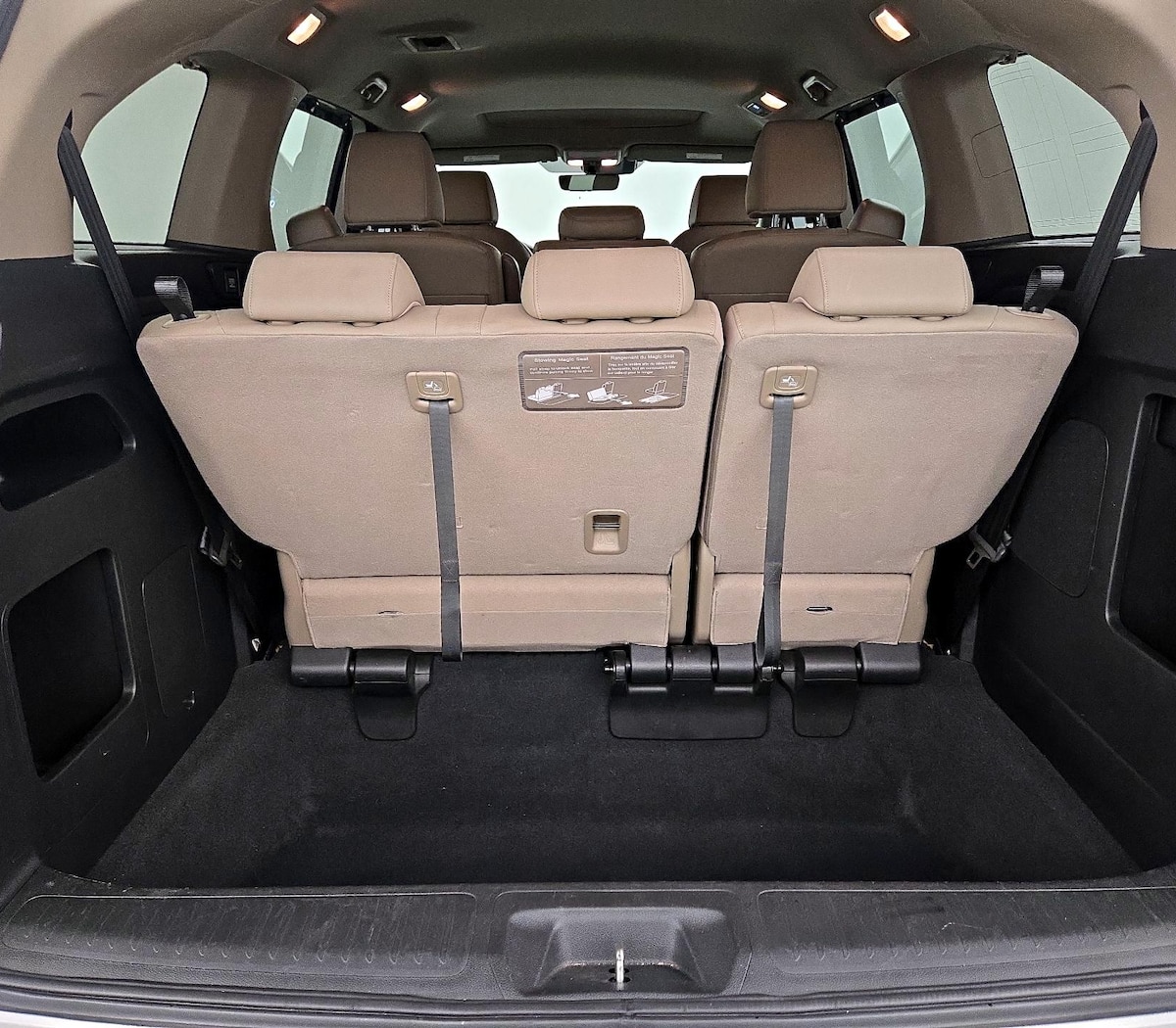 Trunk/Cargo (Seats Up)