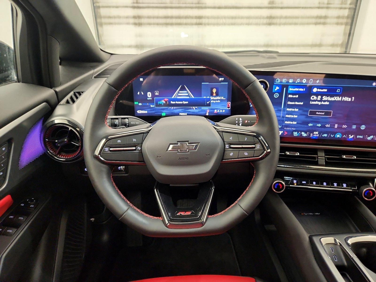2025 Chevrolet Equinox EV RS - Photo 11