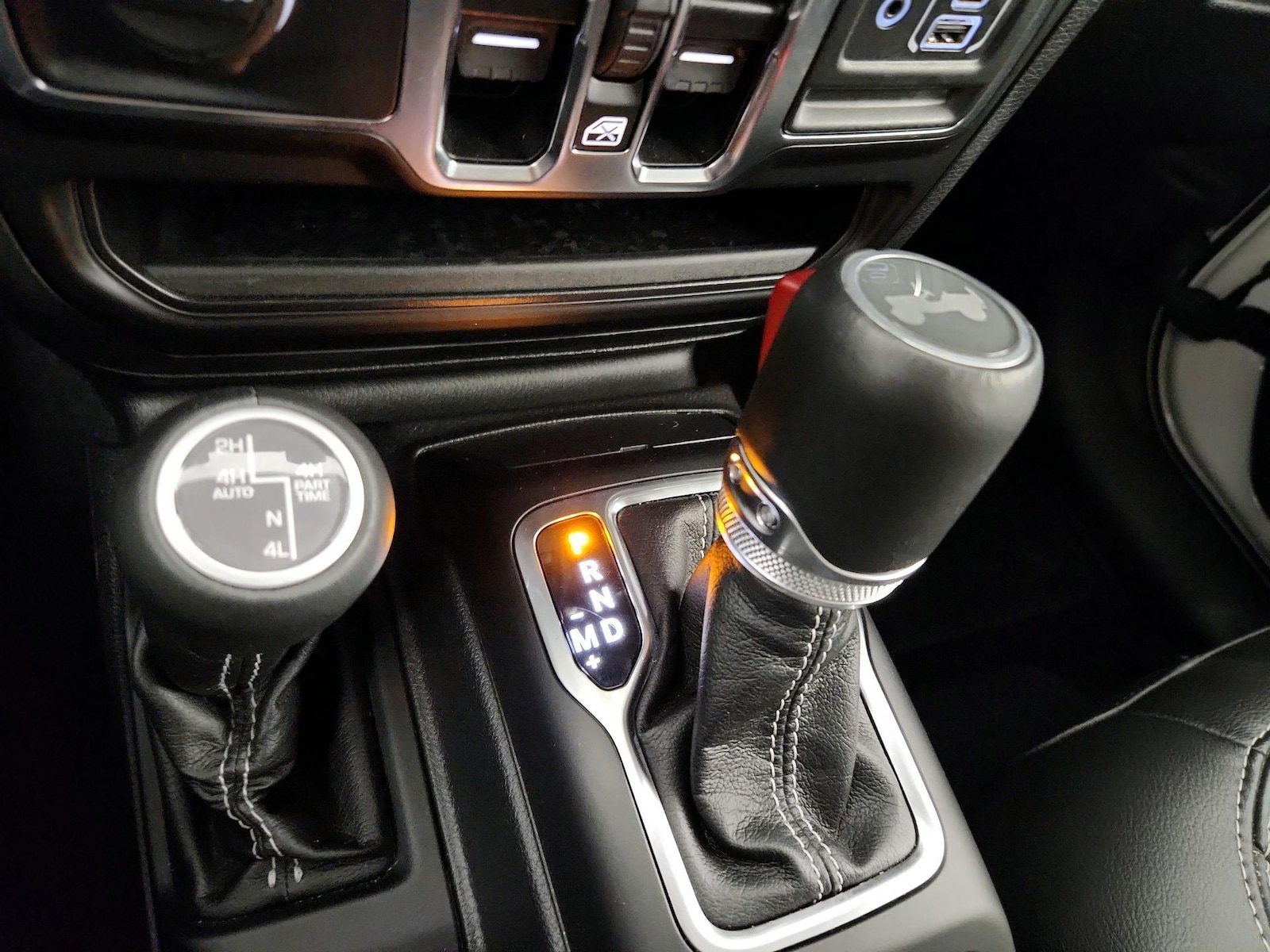 2022 Jeep Wrangler Unlimited Sahara 4XE - Photo 16