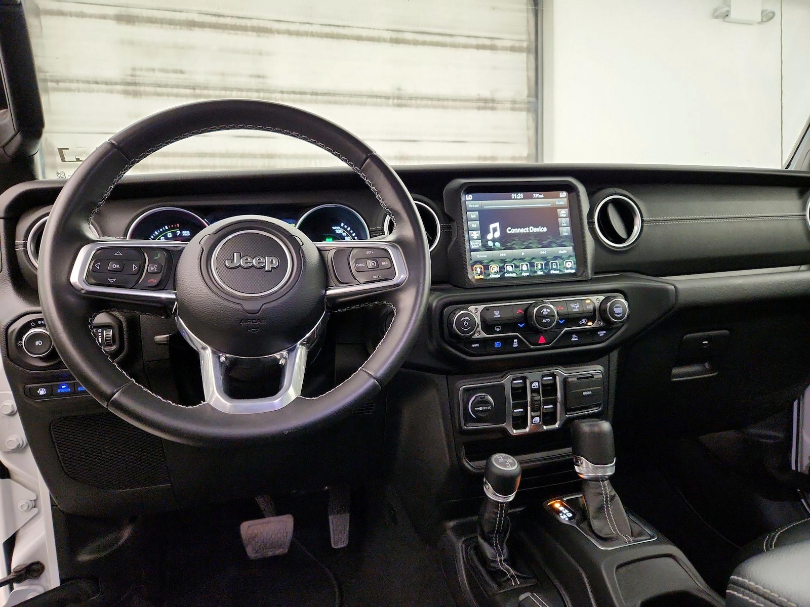 2022 Jeep Wrangler Unlimited Sahara 4XE - Photo 8