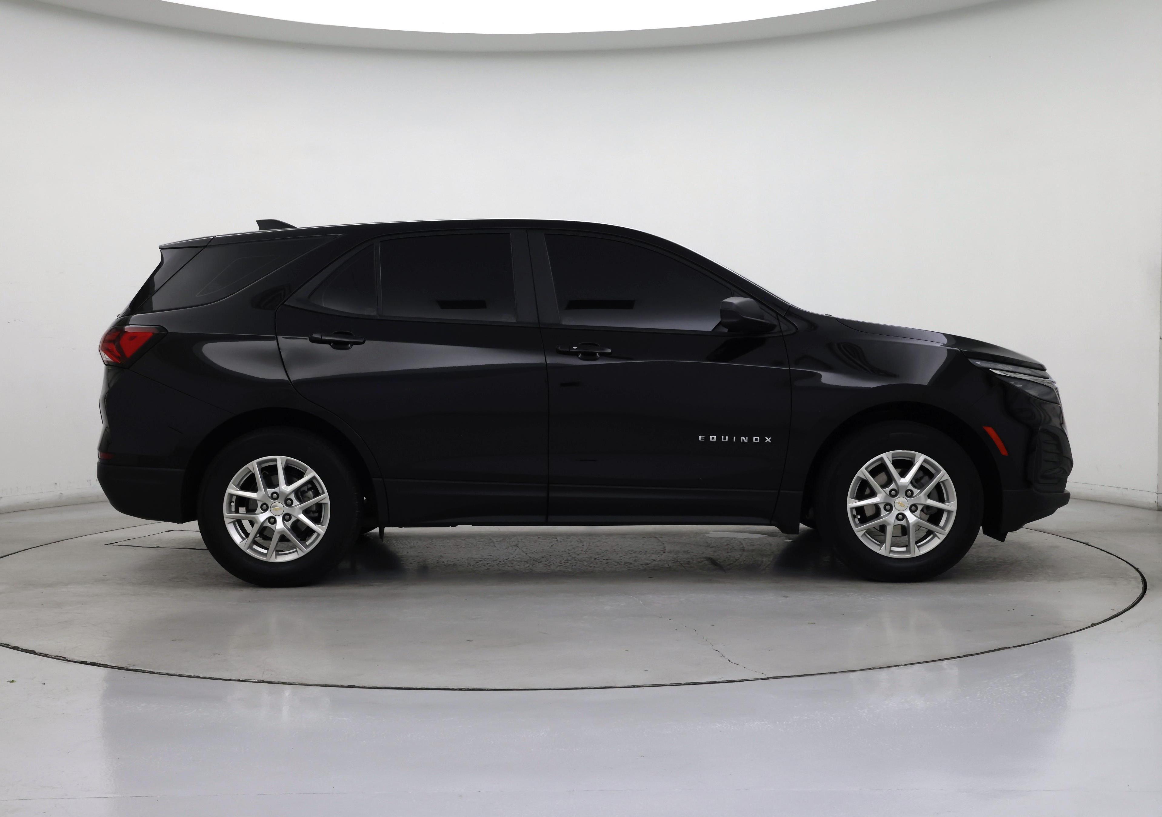 Thumbnail: 2023 Chevrolet Equinox - 7
