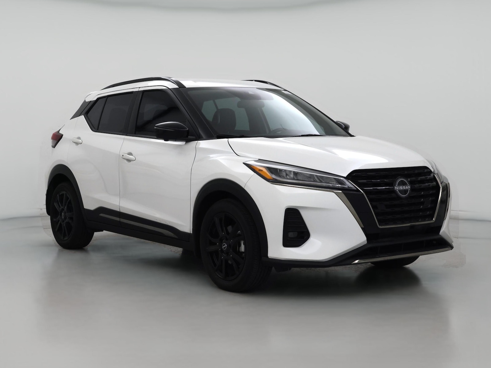 2023 Nissan Kicks