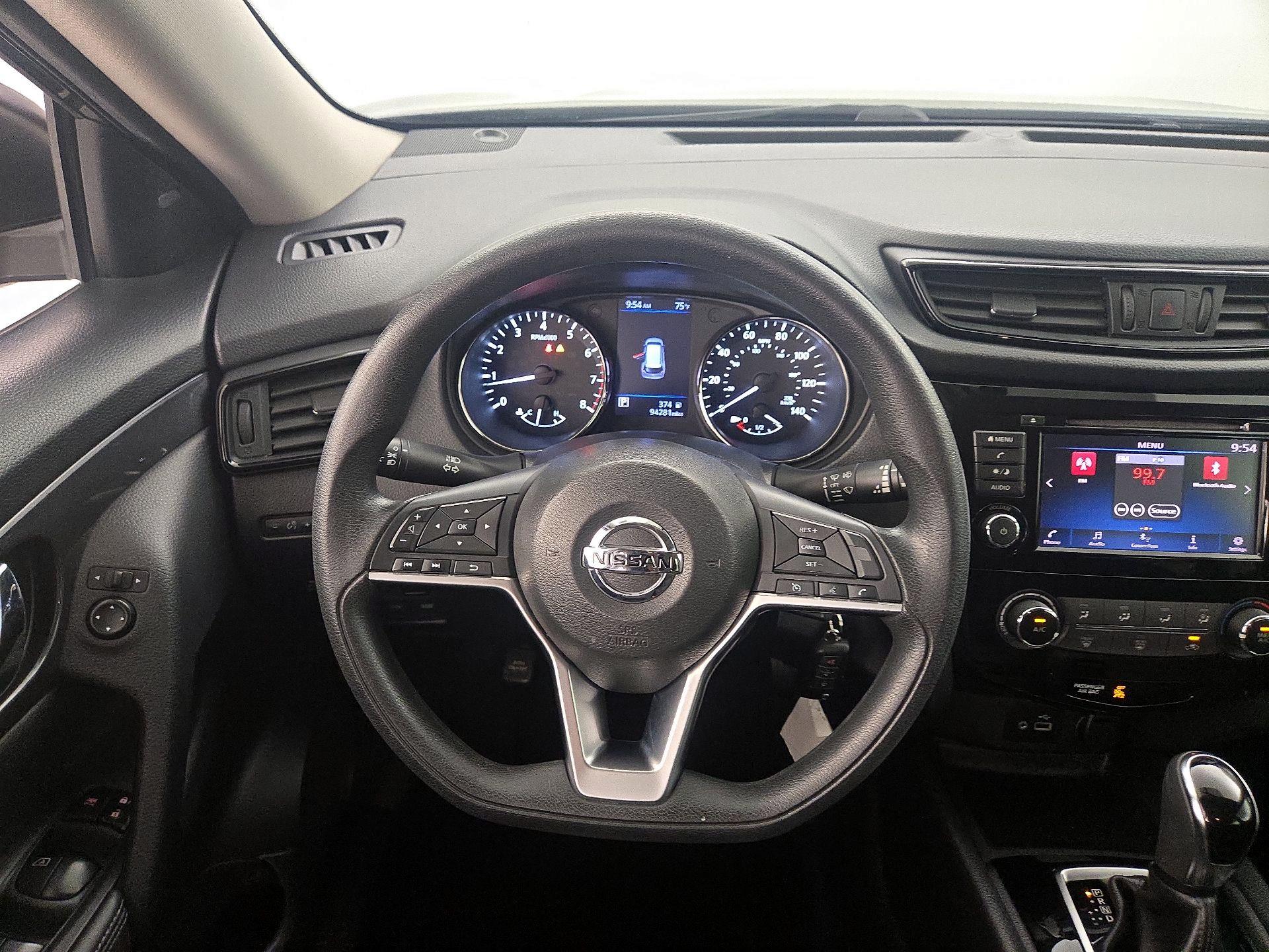 Thumbnail: 2018 Nissan Rogue - 10