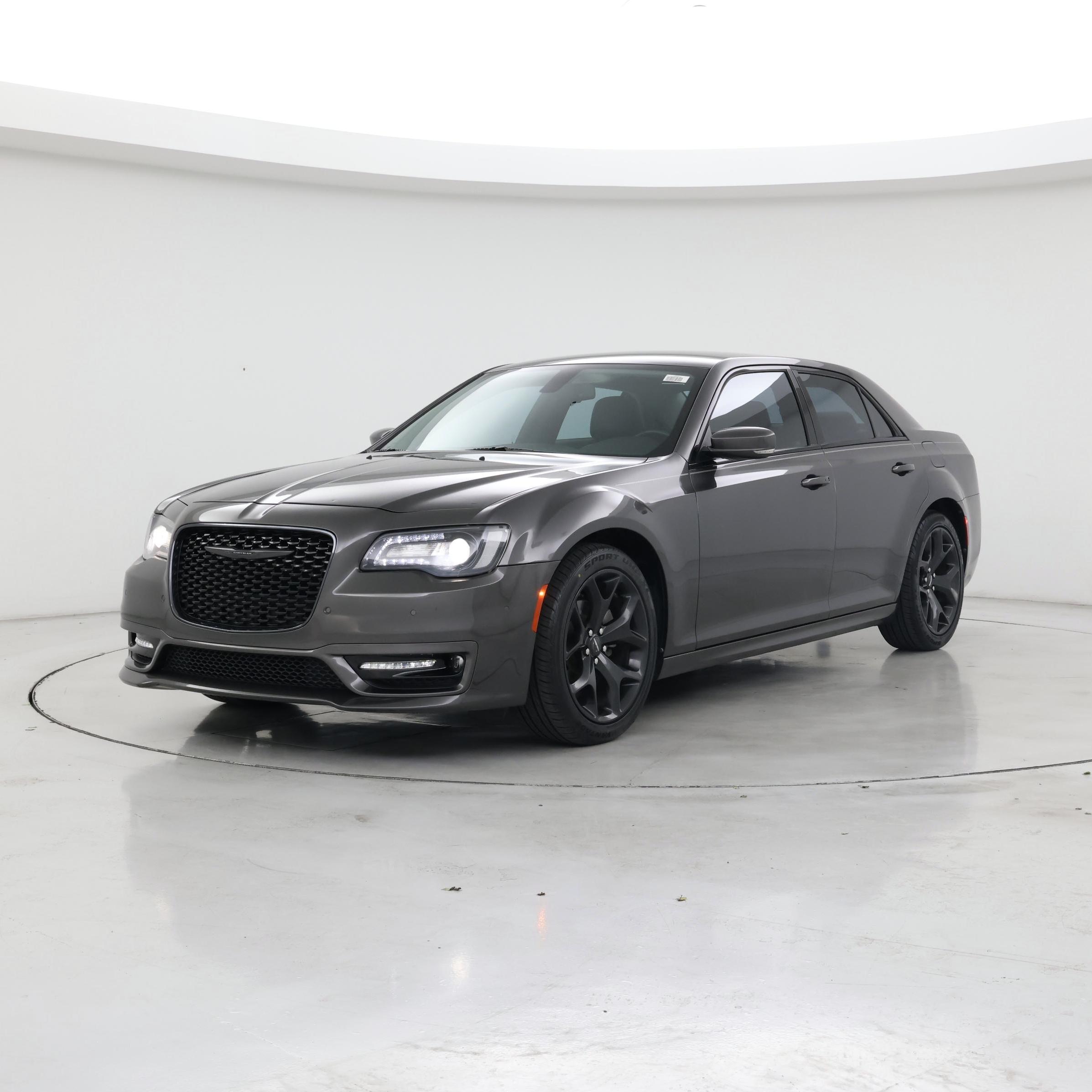 Thumbnail: 2022 Chrysler 300 - 4