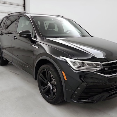 2023 Volkswagen Tiguan SE R-Line Black