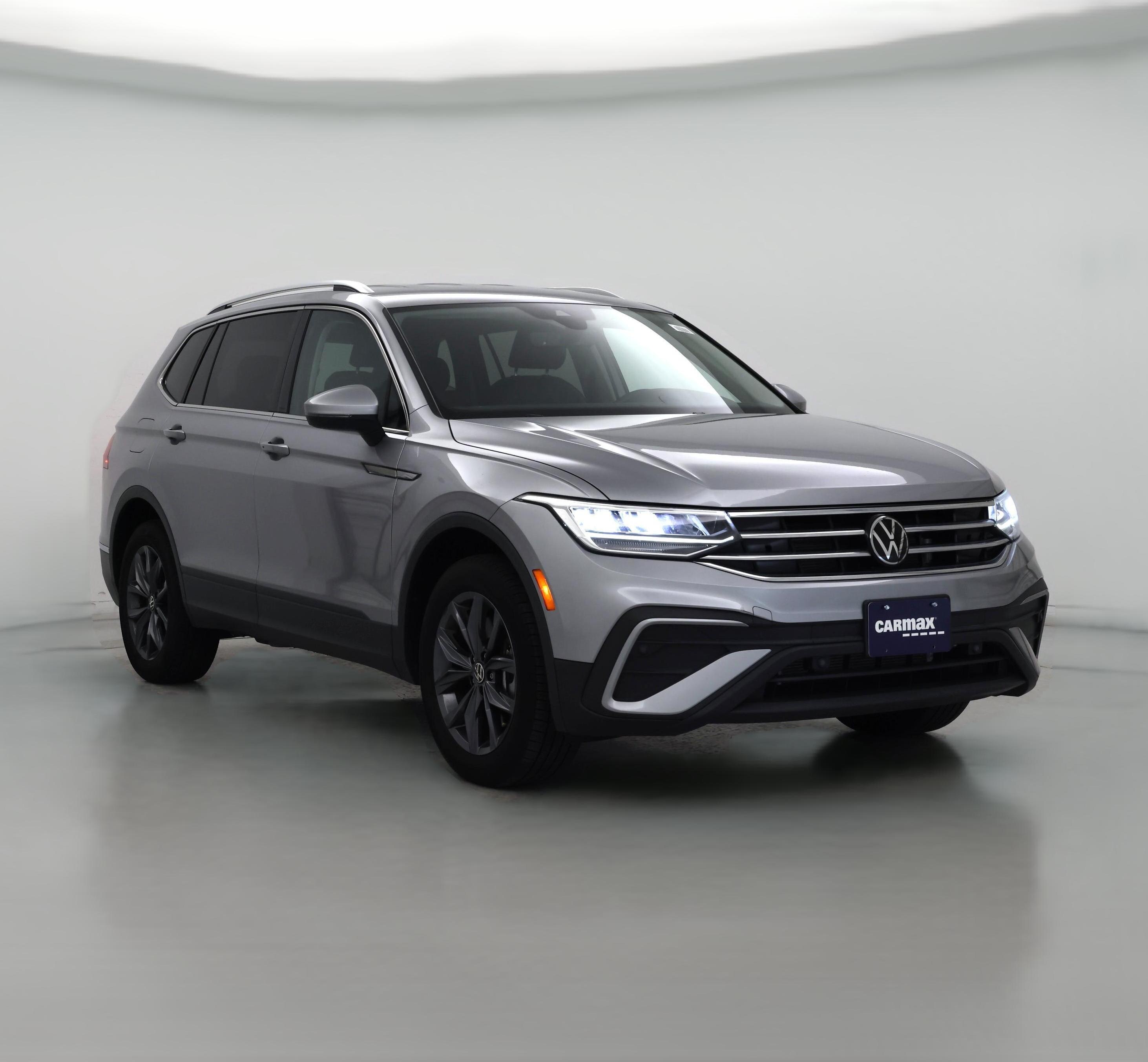 Thumbnail: 2022 Volkswagen Tiguan - 1