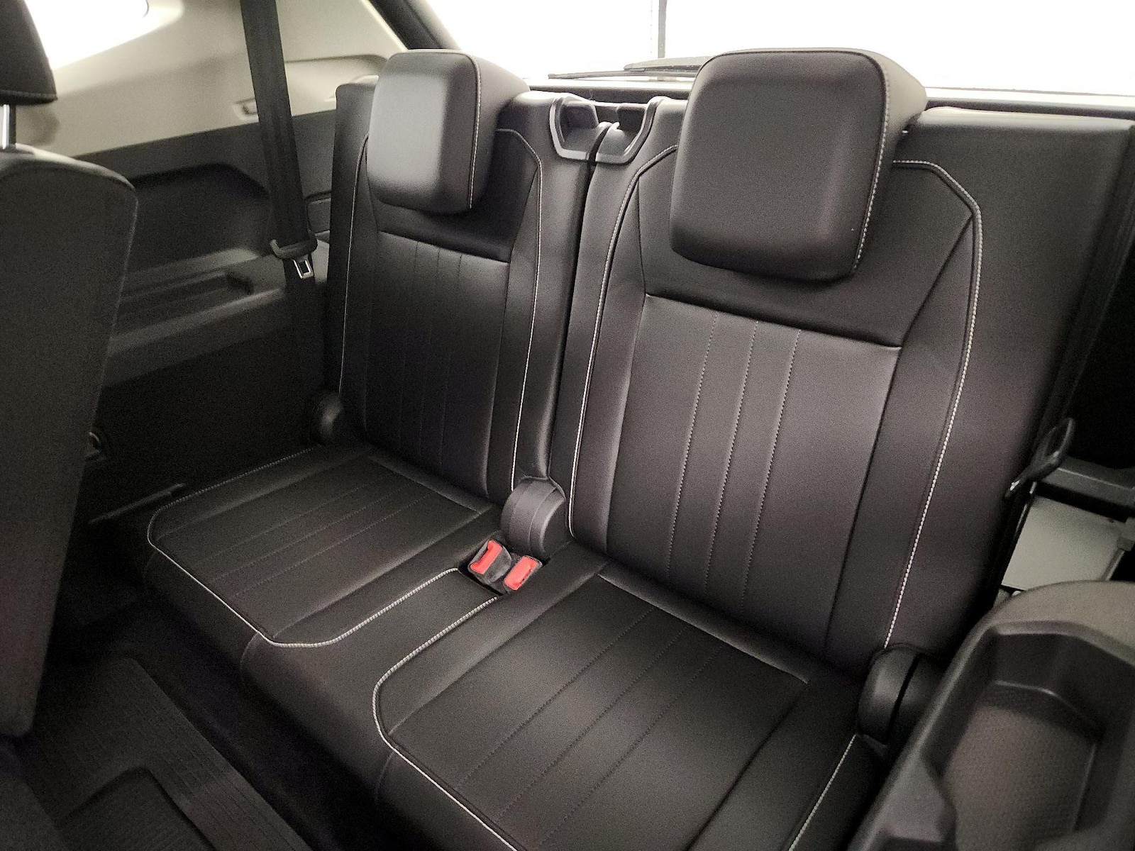 2022 Volkswagen Tiguan SE - Photo 21