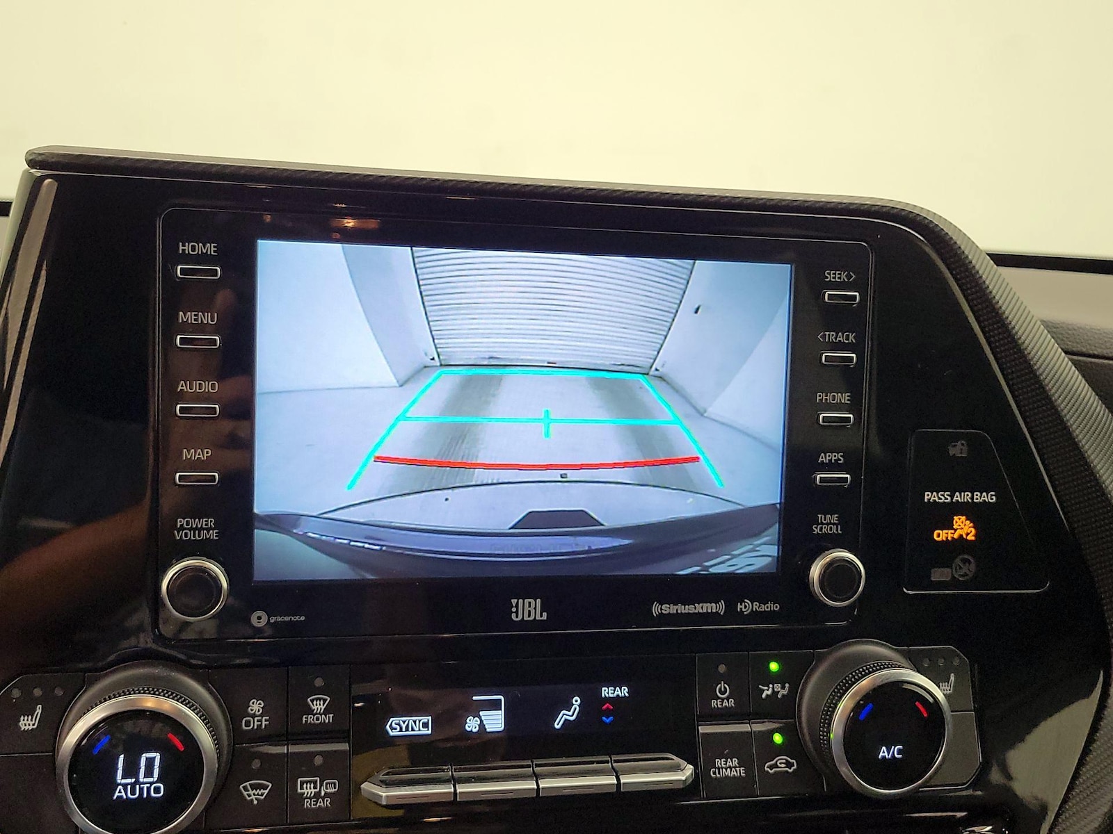 2022 Toyota Highlander XSE - Photo 16