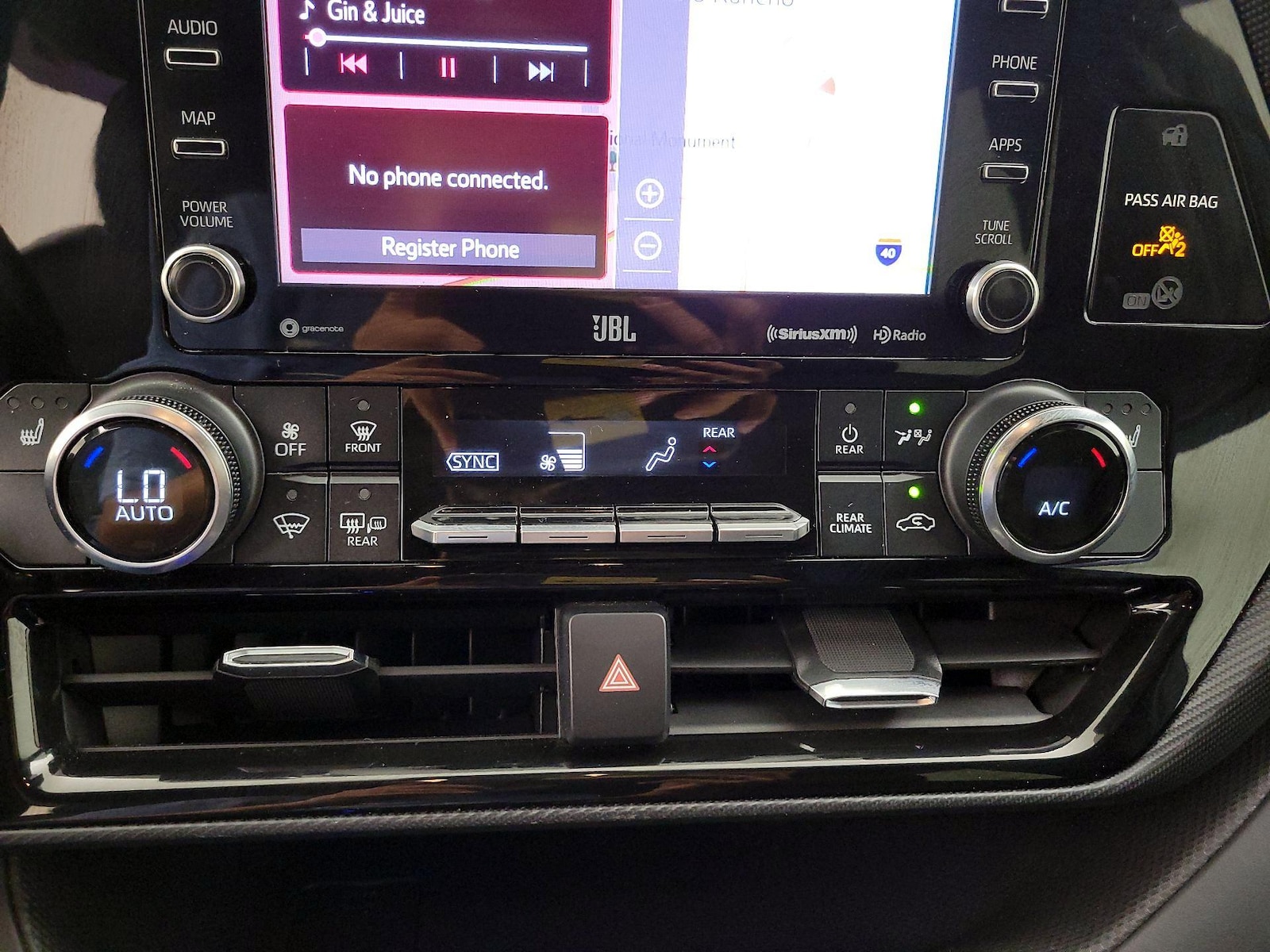 2022 Toyota Highlander XSE - Photo 18