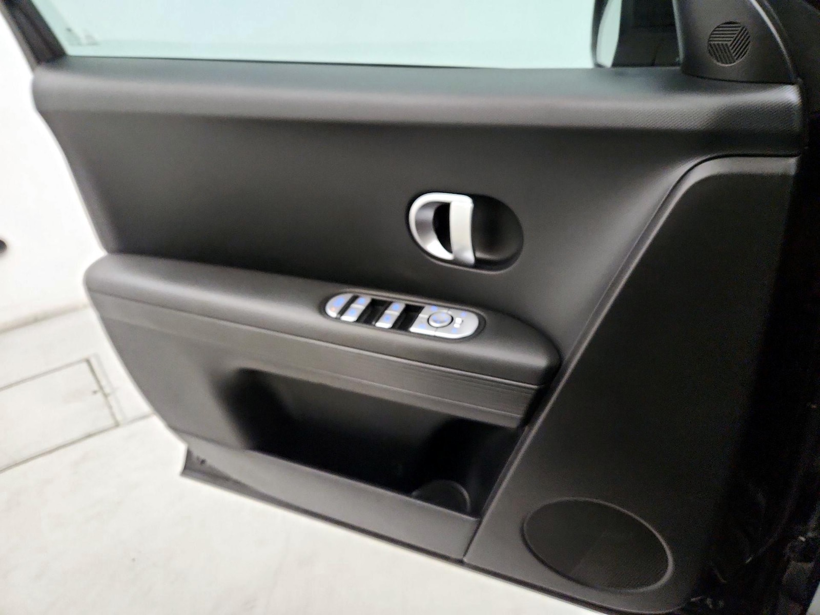2024 Hyundai IONIQ 5 SEL - Photo 13