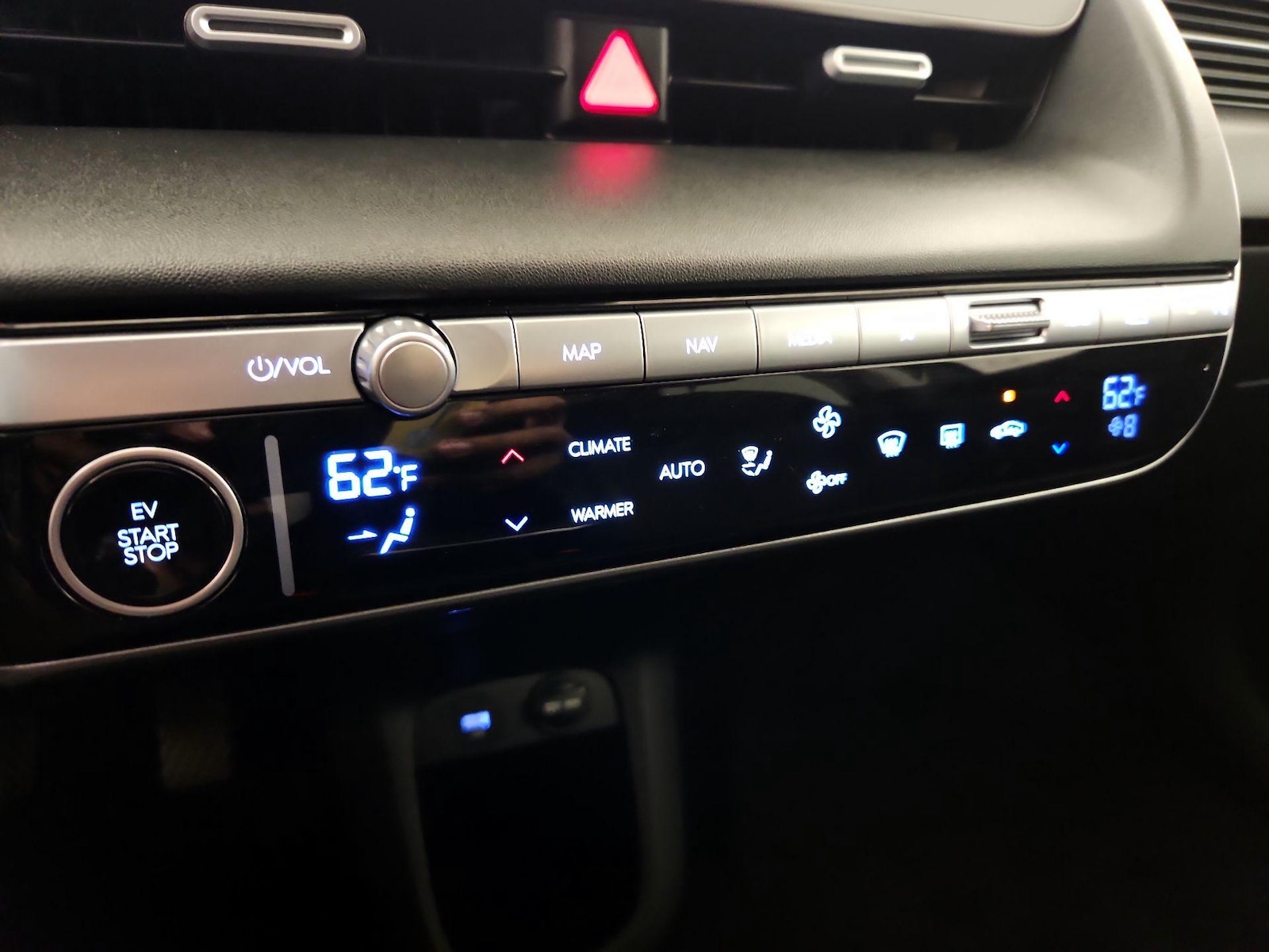 2024 Hyundai IONIQ 5 SEL - Photo 17
