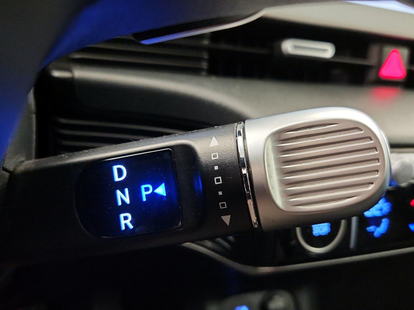 2024 Hyundai IONIQ 5 SEL - Photo 18