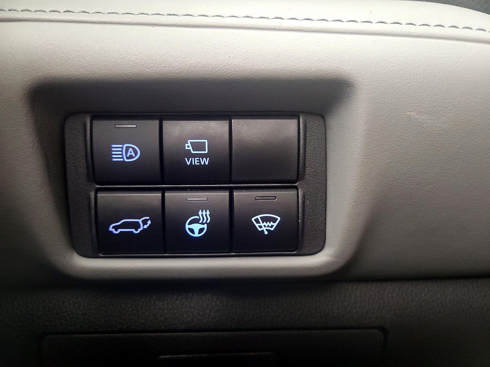 2022 Toyota Highlander Limited - Photo 14