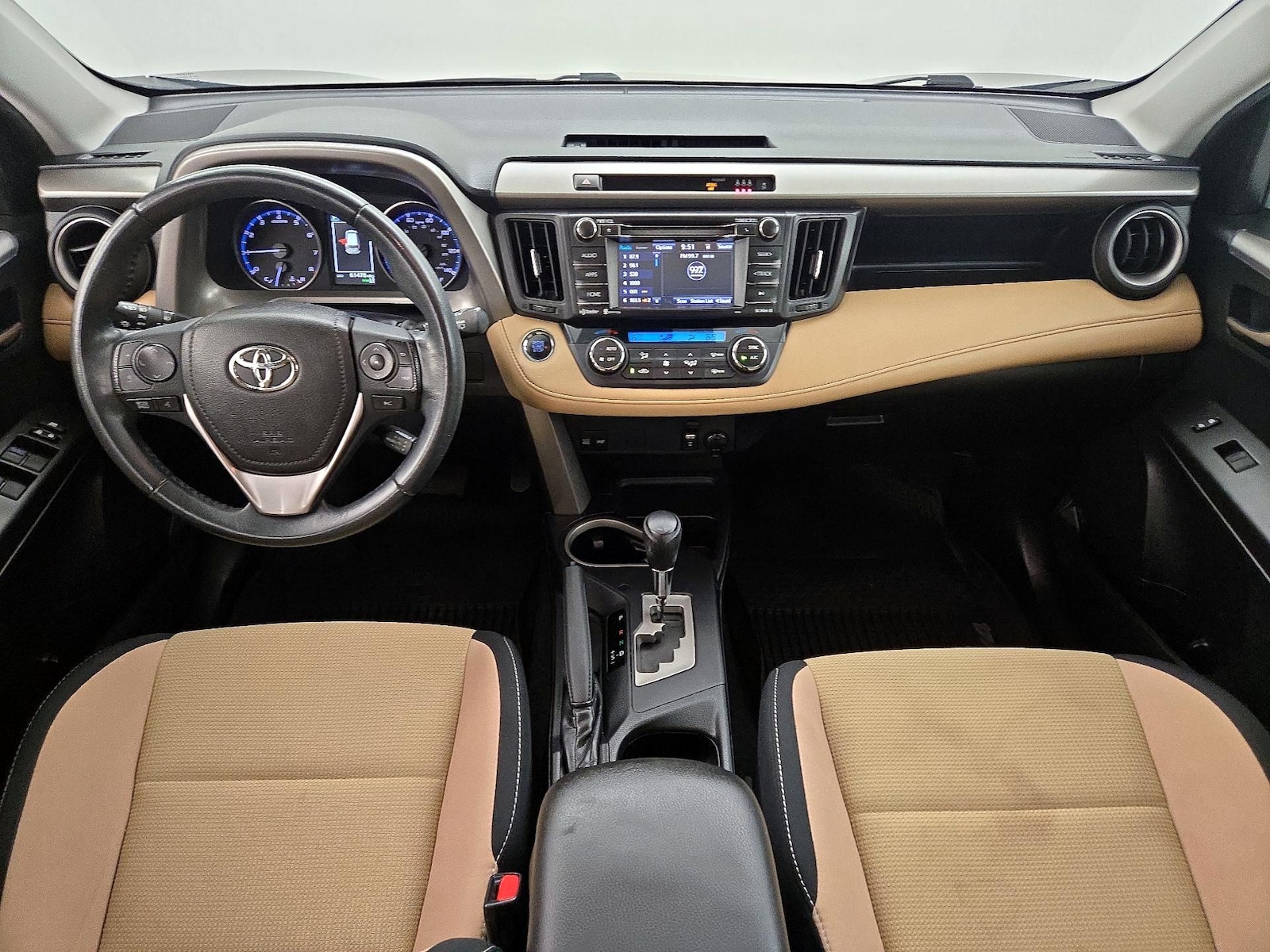 2018 Toyota RAV4 XLE - Photo 10