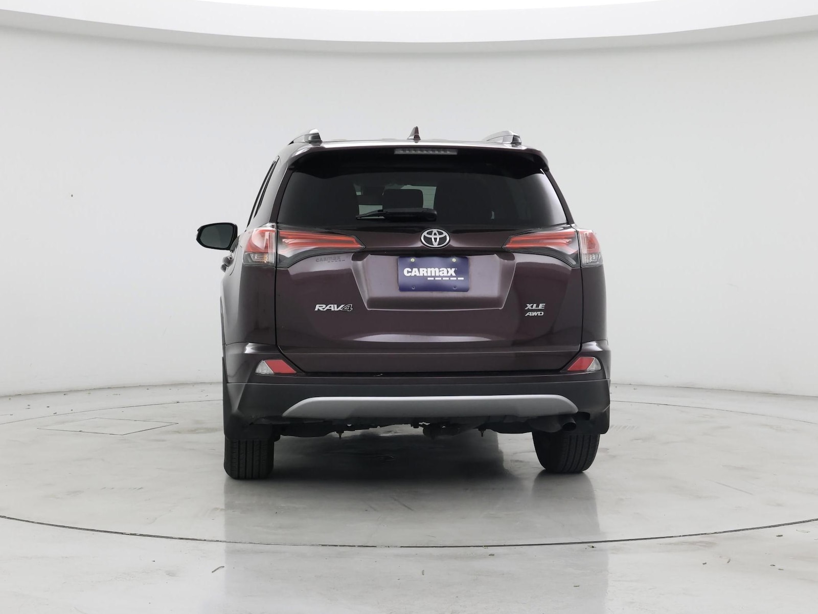 2018 Toyota RAV4 XLE - Photo 7