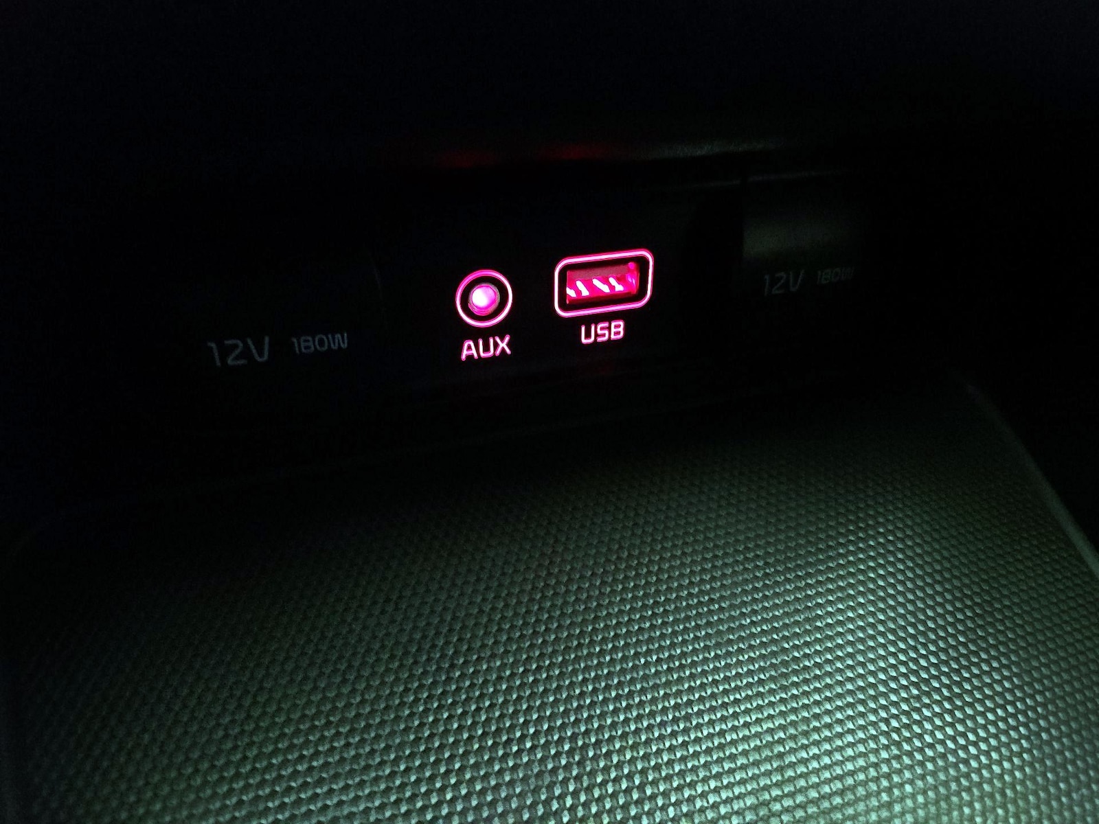 2021 Kia Forte LXS - Photo 19
