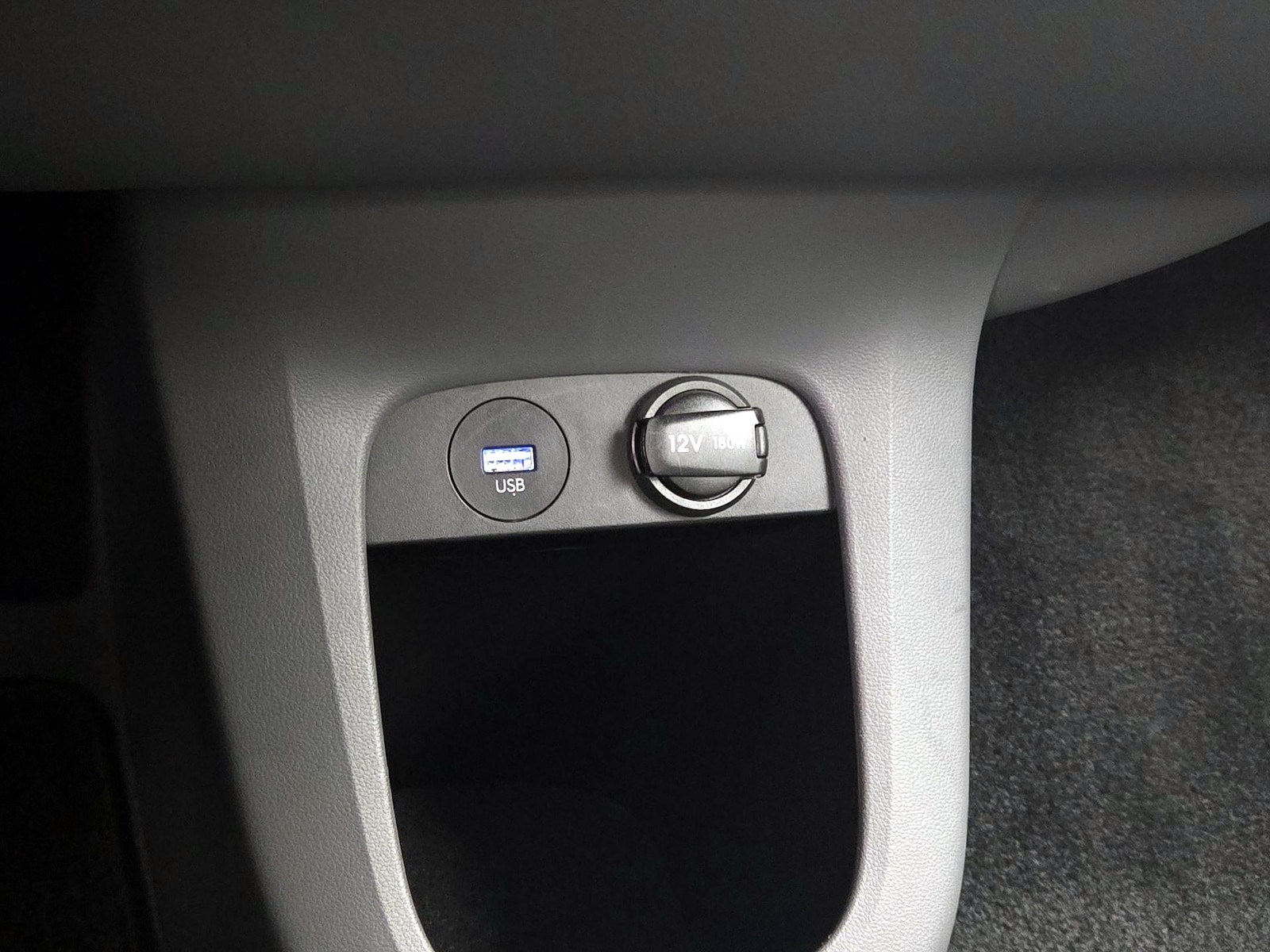 2024 Hyundai IONIQ 5 SE - Photo 20