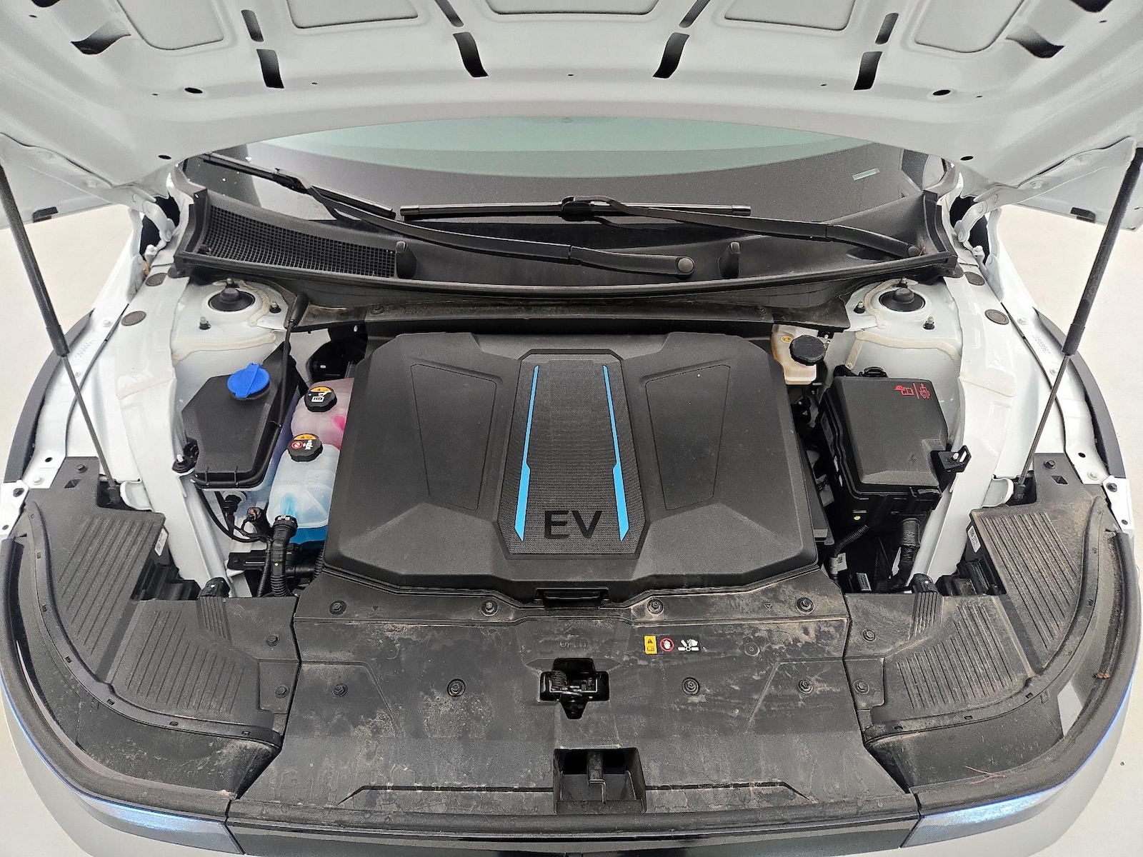 2024 Hyundai IONIQ 5 SE - Photo 23