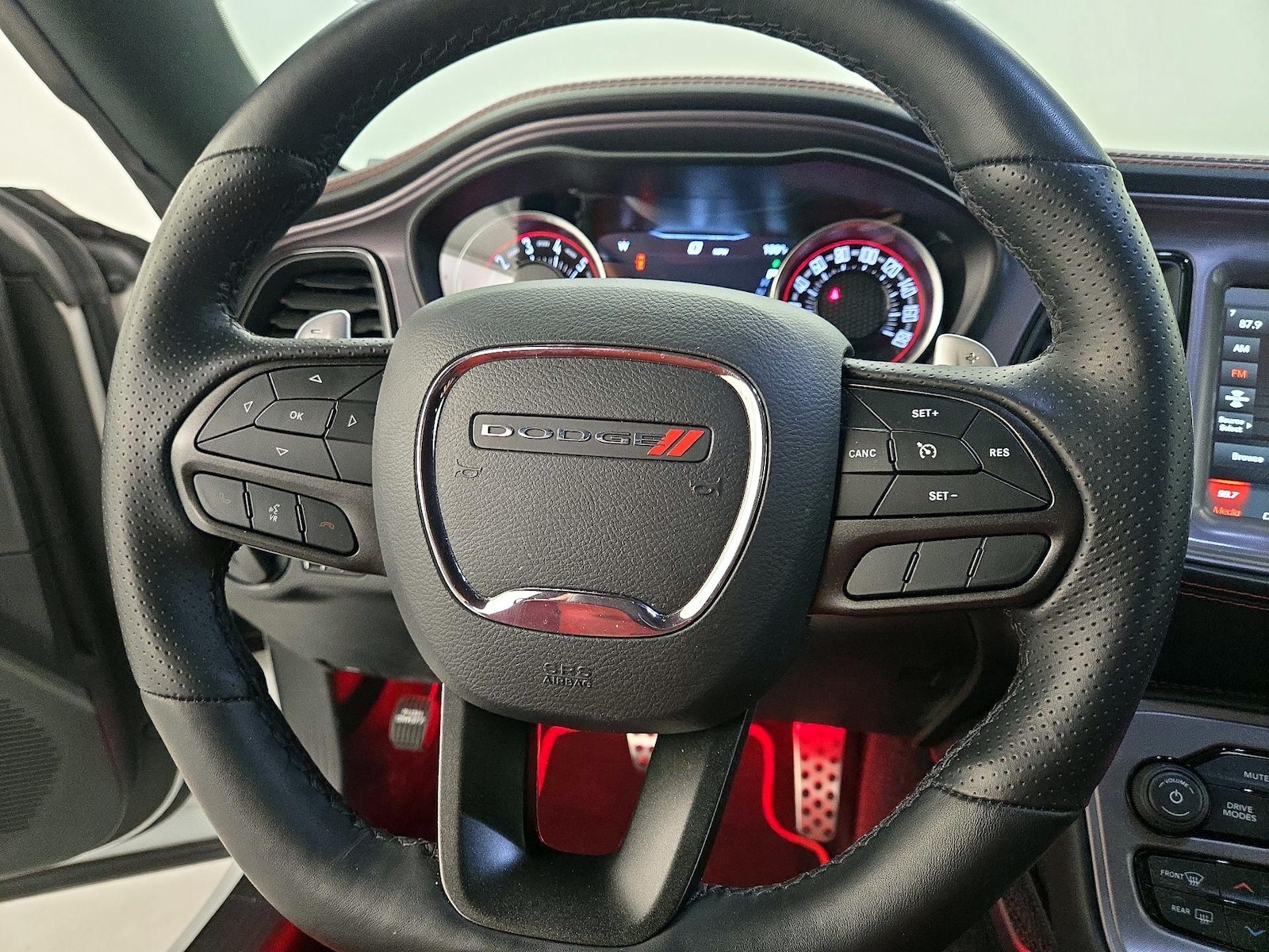 2023 Dodge Challenger R/T - Photo 11