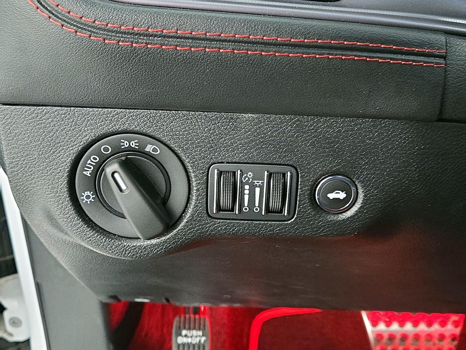 2023 Dodge Challenger R/T - Photo 14