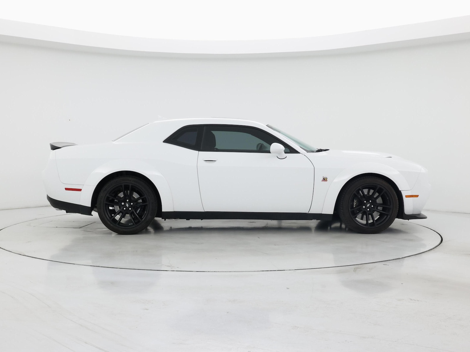 2023 Dodge Challenger R/T - Photo 8